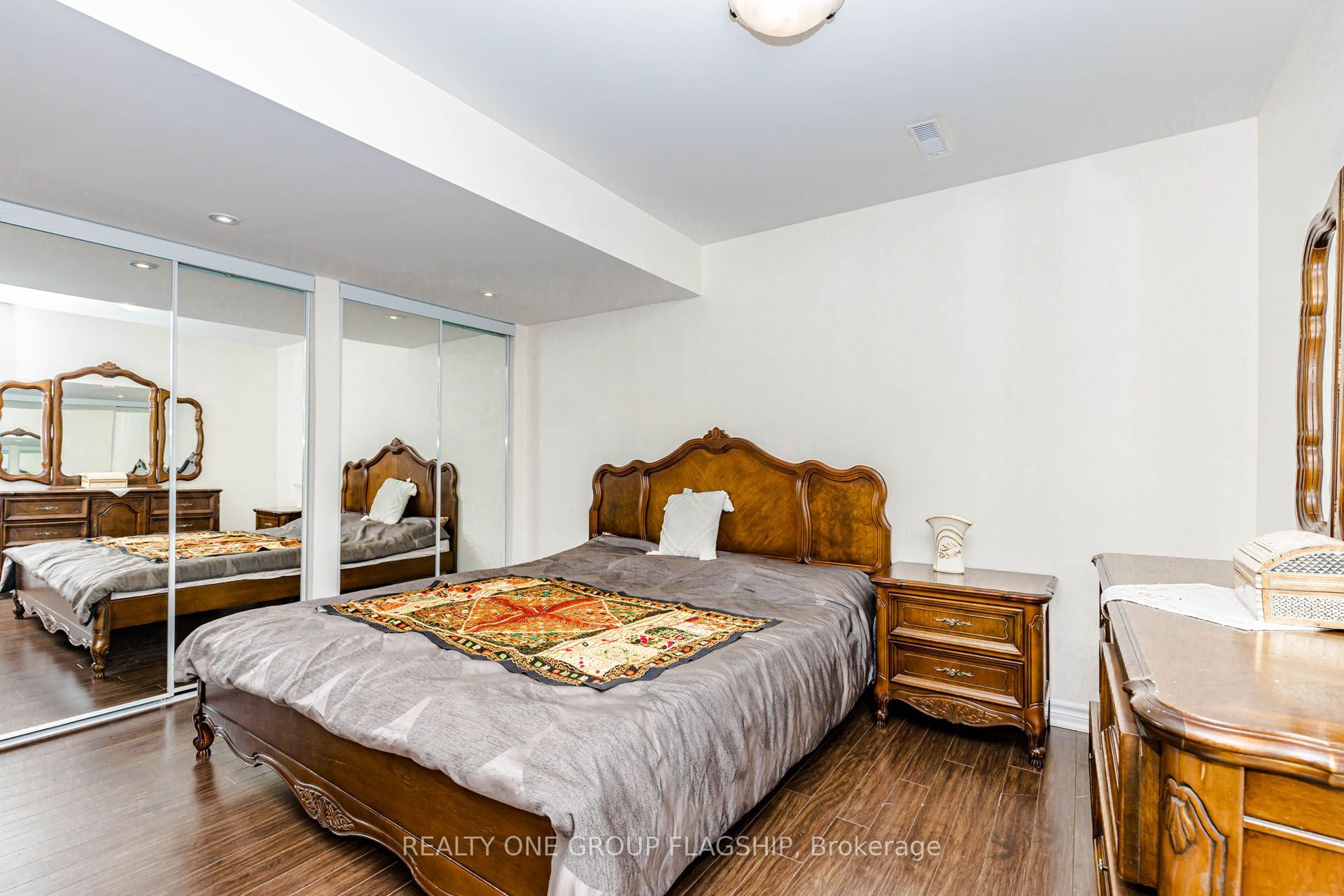 715 Casarin Crescent Property Photo 42