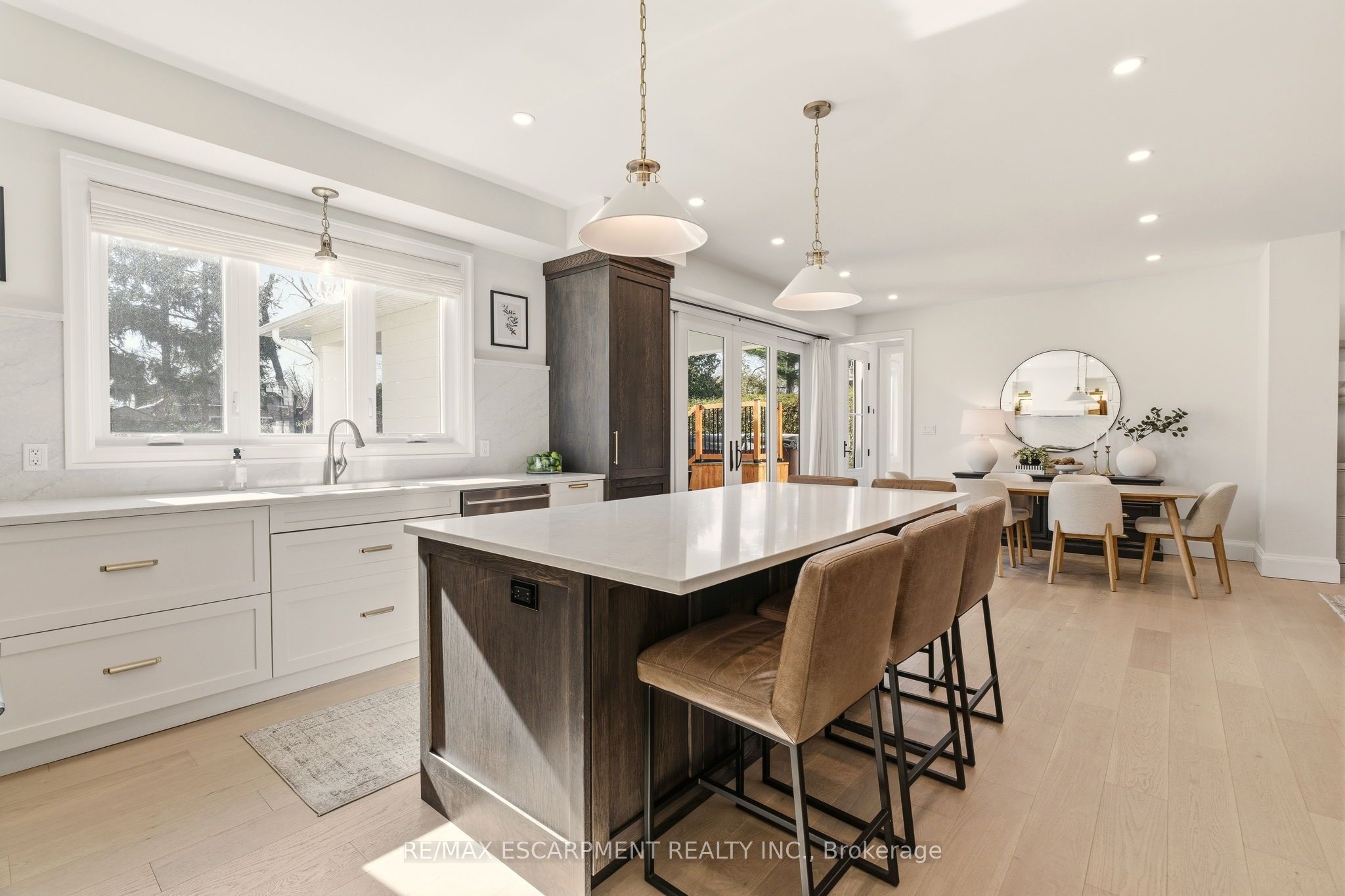 940 Gorton Avenue Property Photo 14