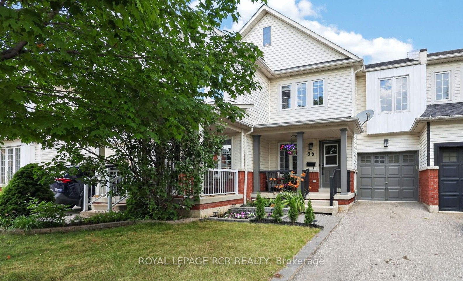 95 Waters Boulevard Property Photo 2