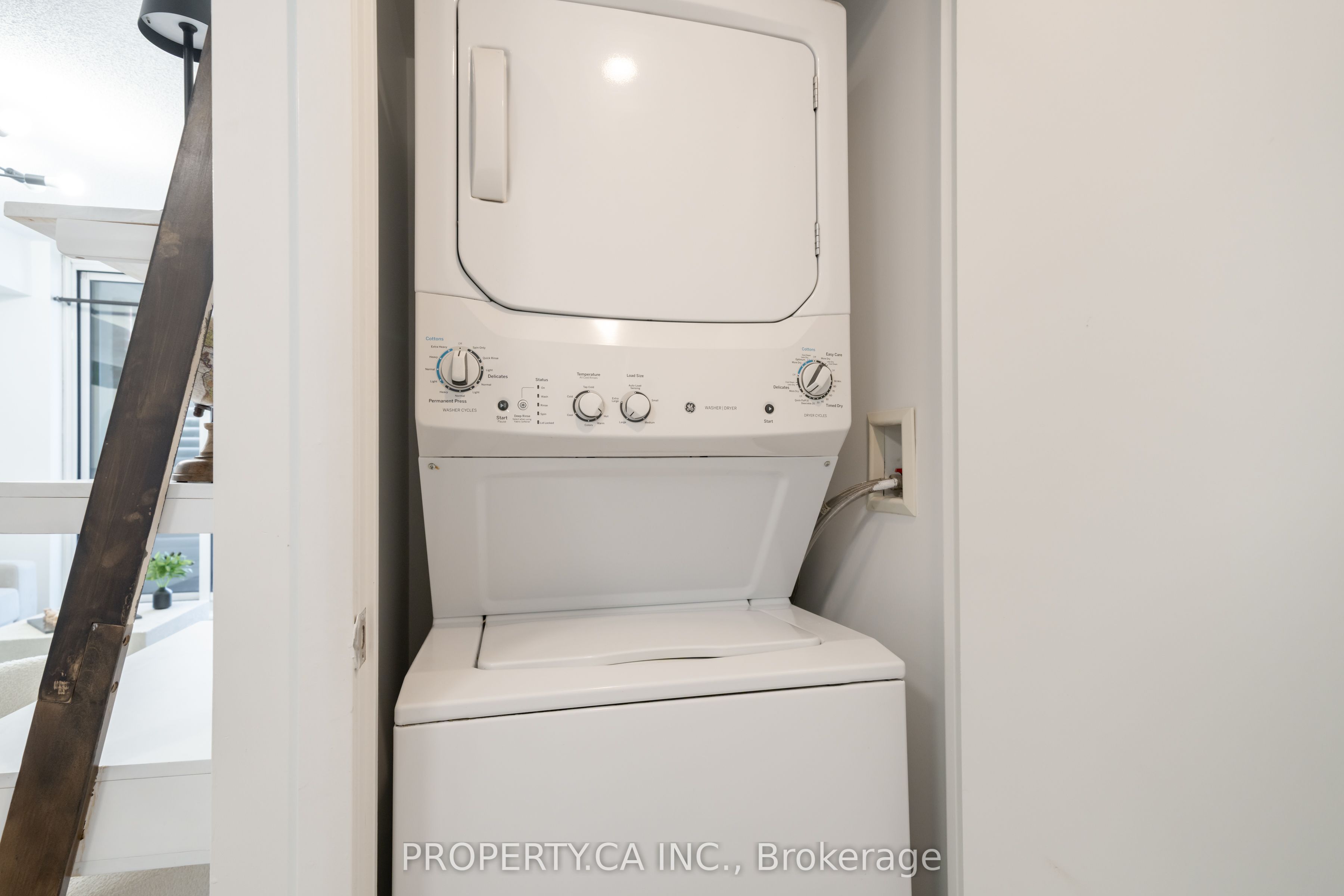 830 Lawrence Avenue 1201 Property Photo 23