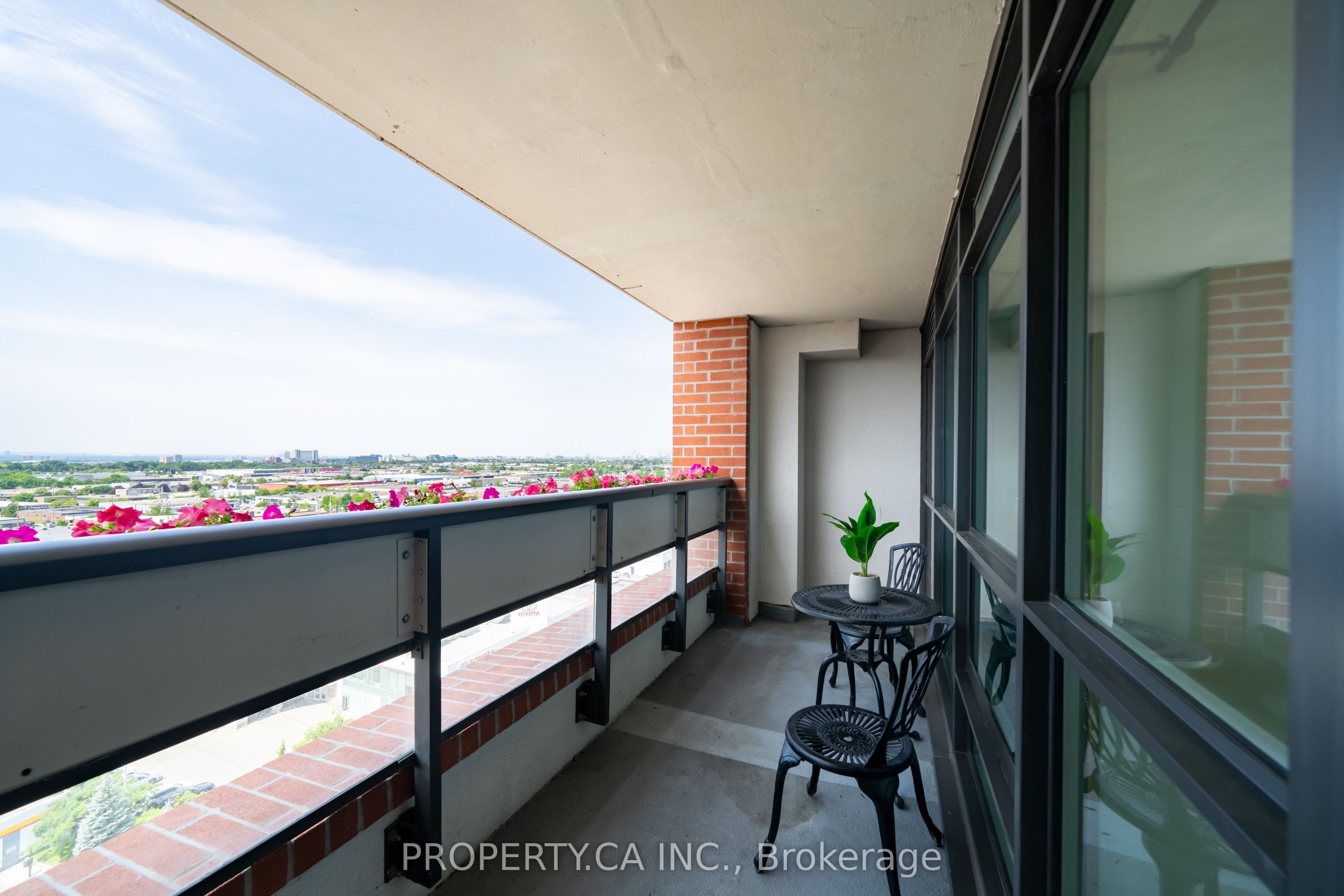 830 Lawrence Avenue 1201 Property Photo 25