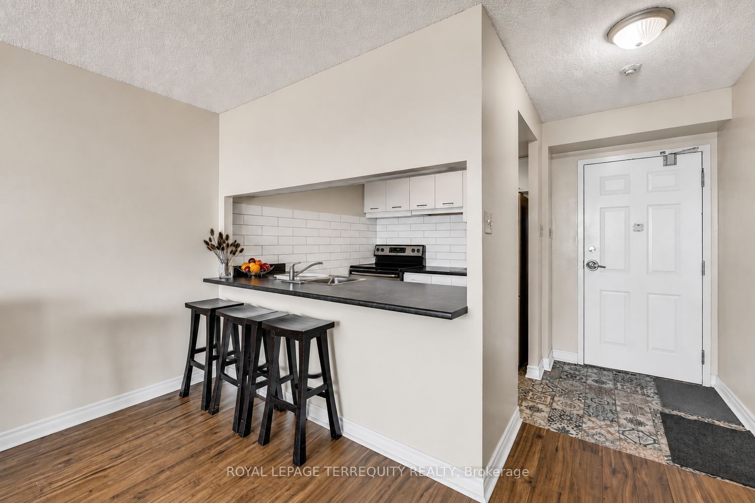 250 Webb Drive 1512 Property Photo 10