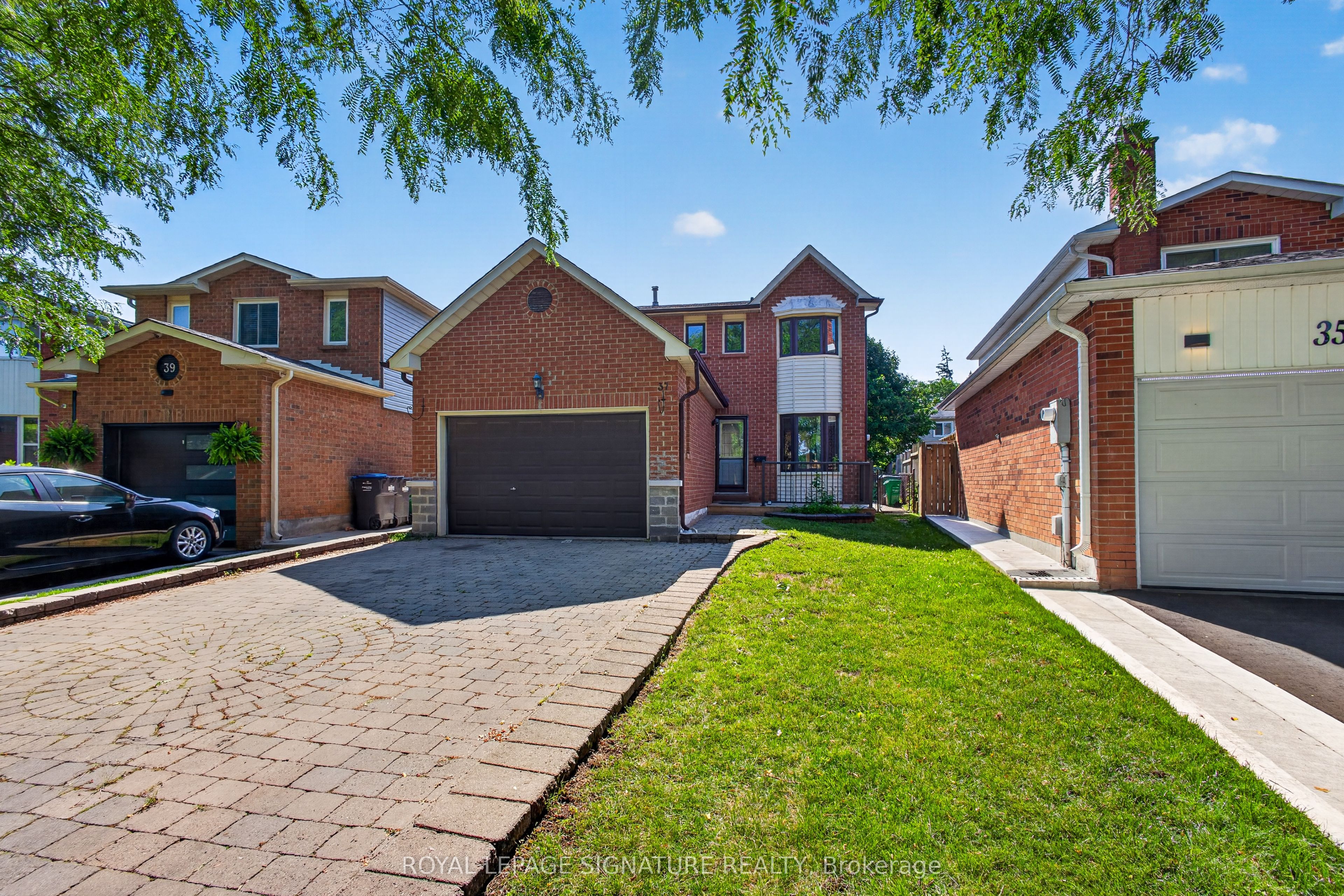 37 Oleander Crescent Property Photo 1