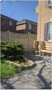 657 Thompson Road S Bsmt Property Photo 2