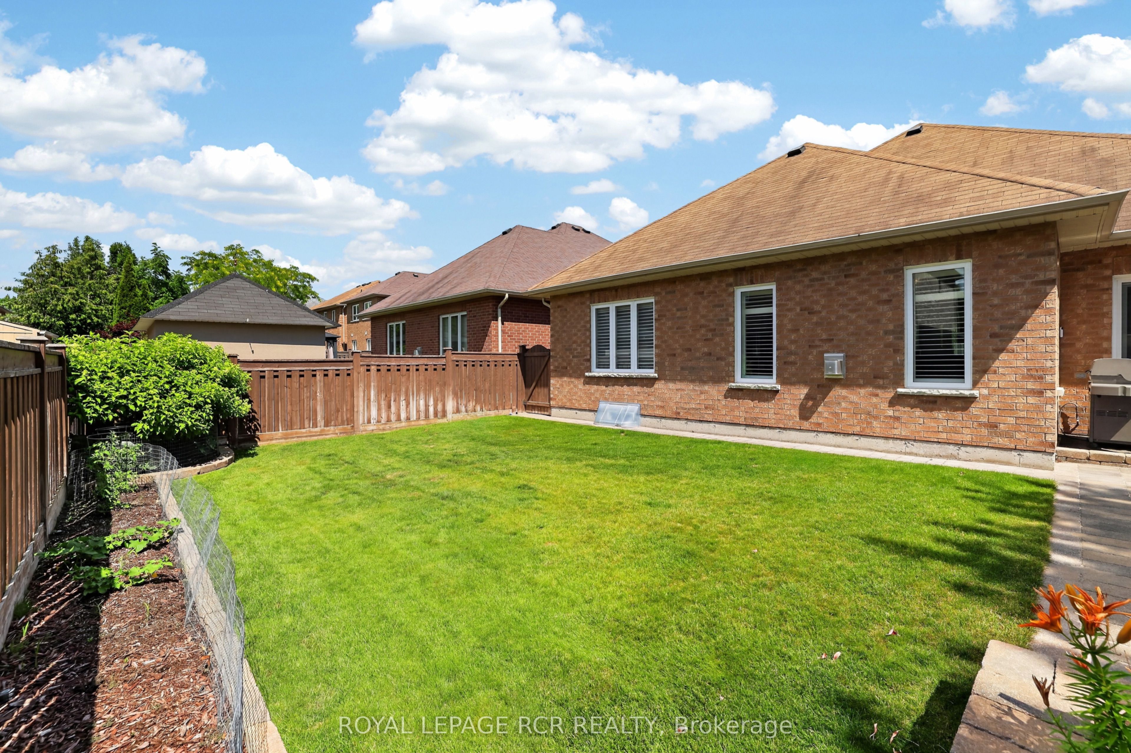 30 Borland Crescent Property Photo 41