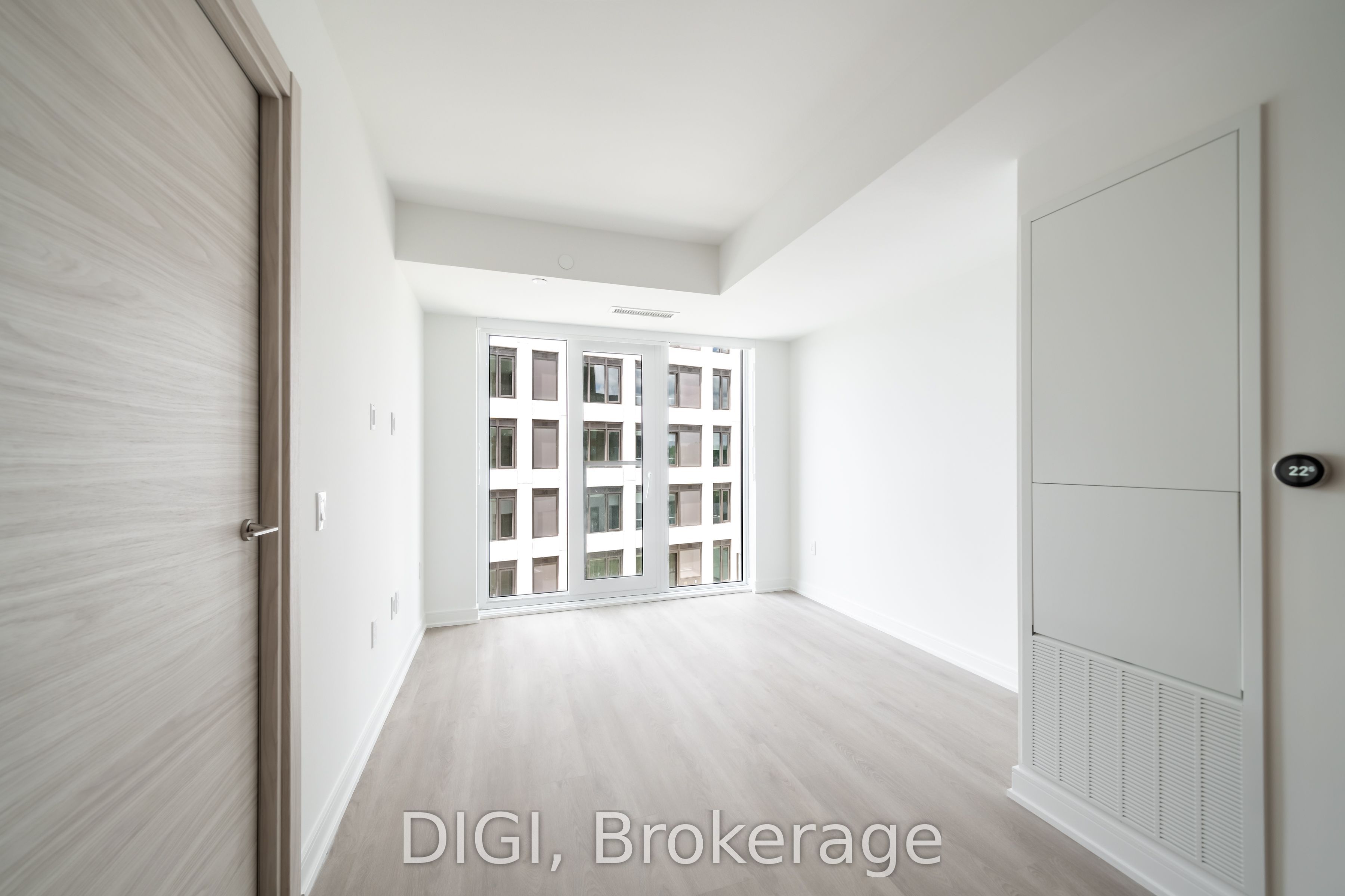 485 Perth Avenue E725 Property Photo 15