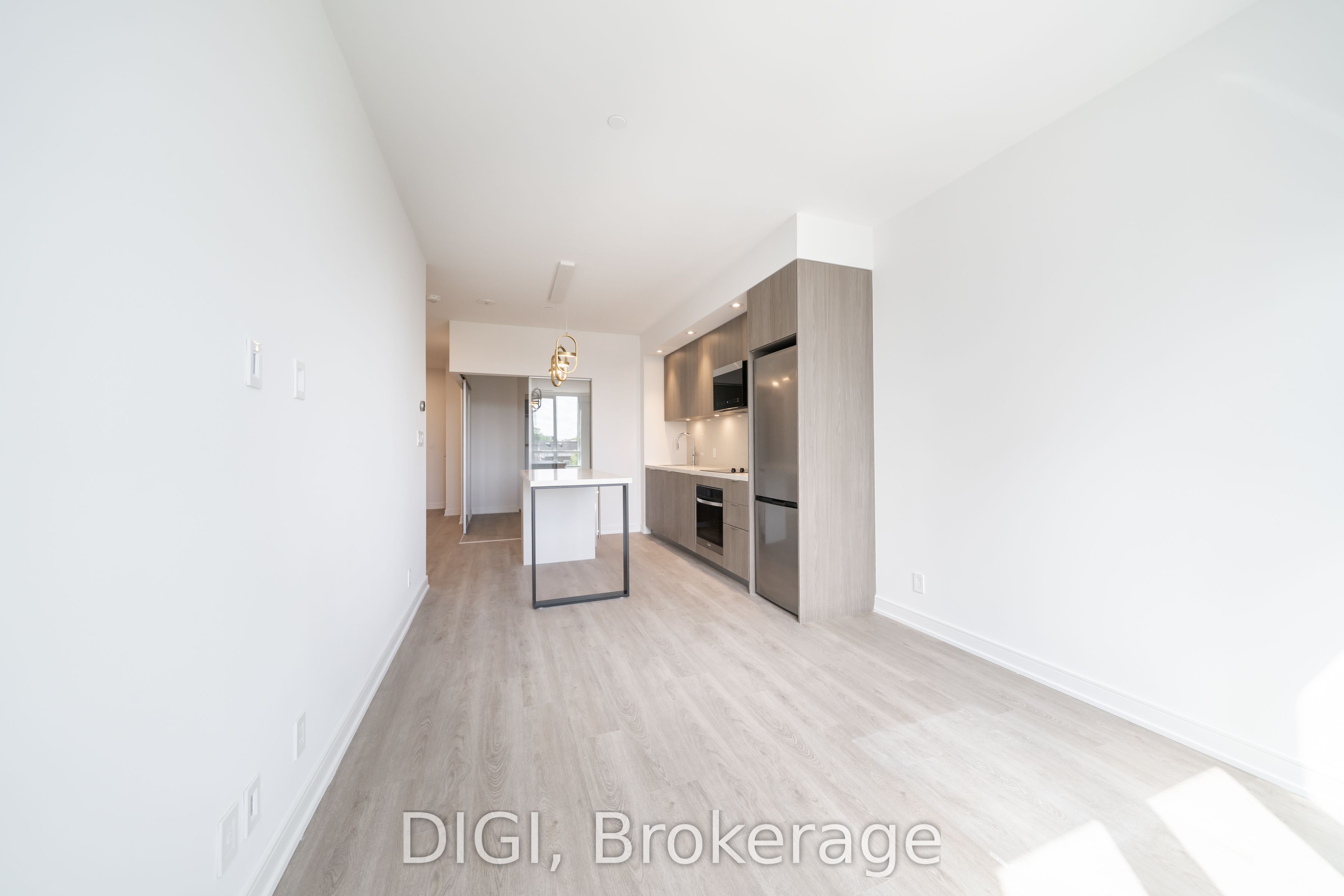 485 Perth Avenue W320 Property Photo 4