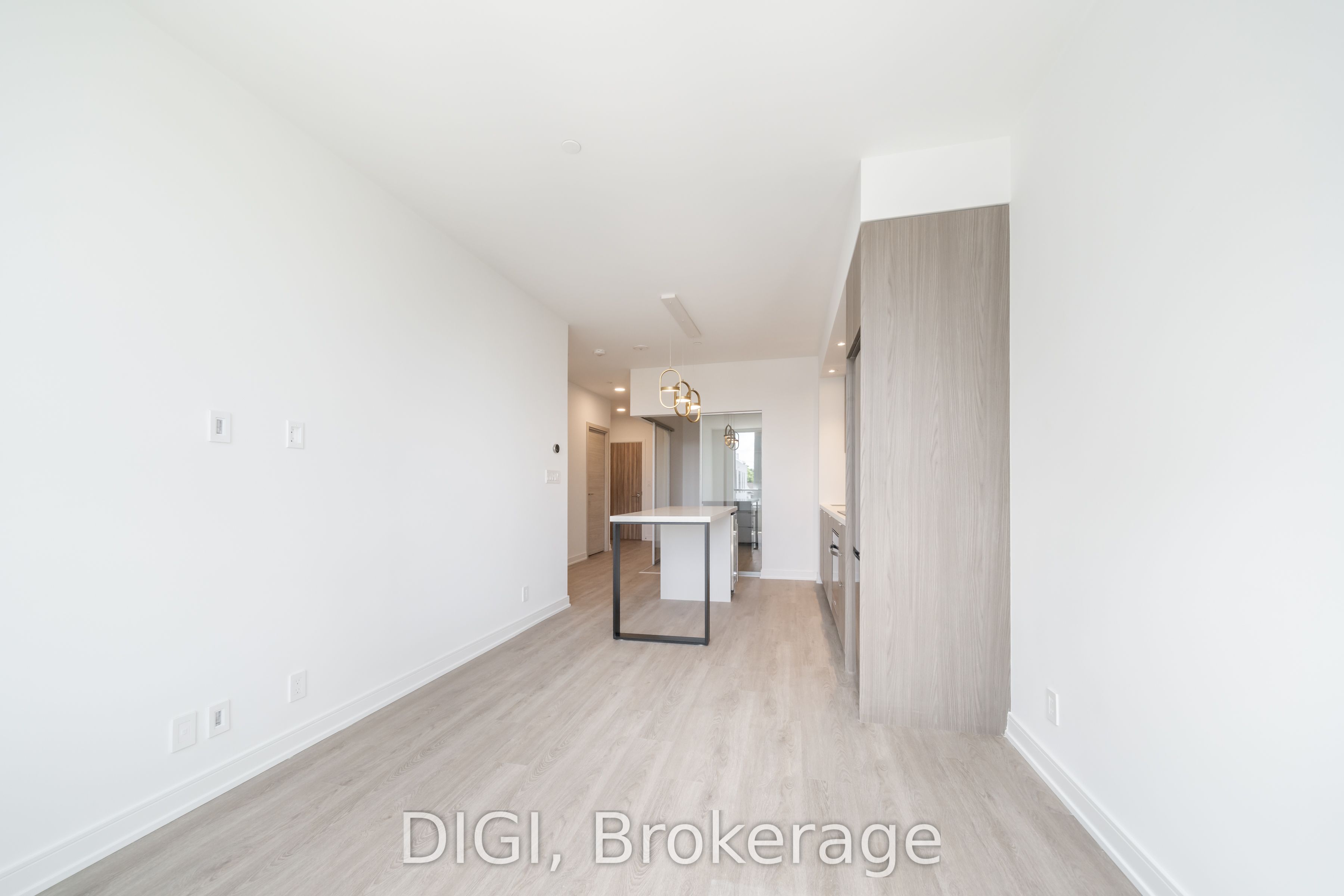 485 Perth Avenue W320 Property Photo 5