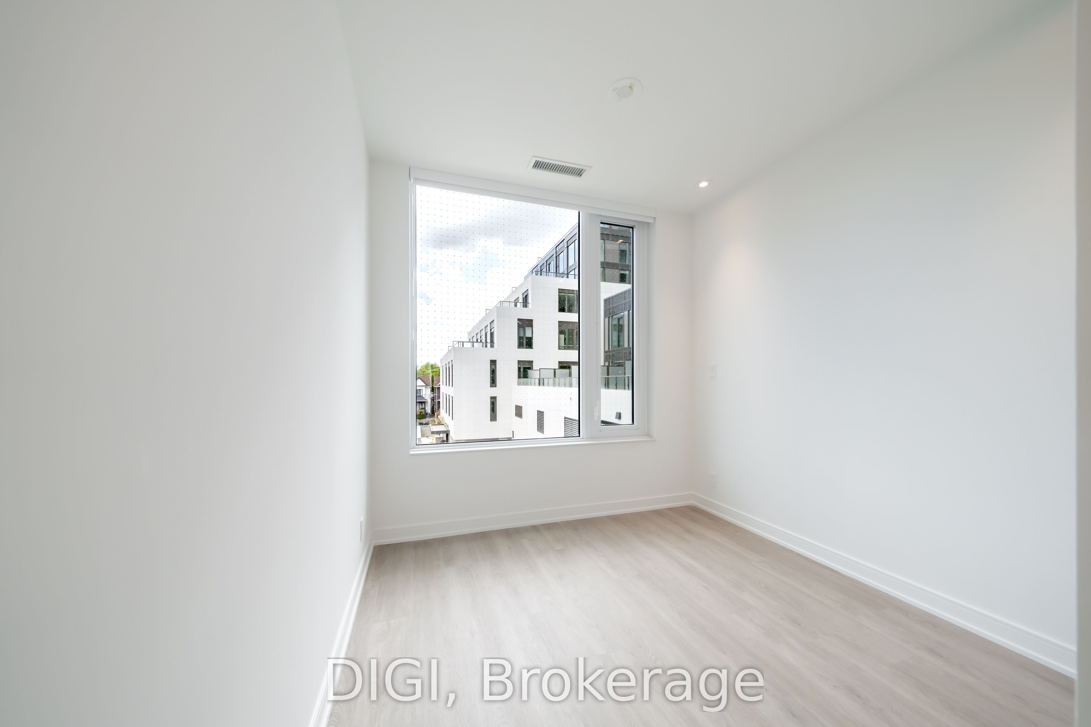 485 Perth Avenue W320 Property Photo 12