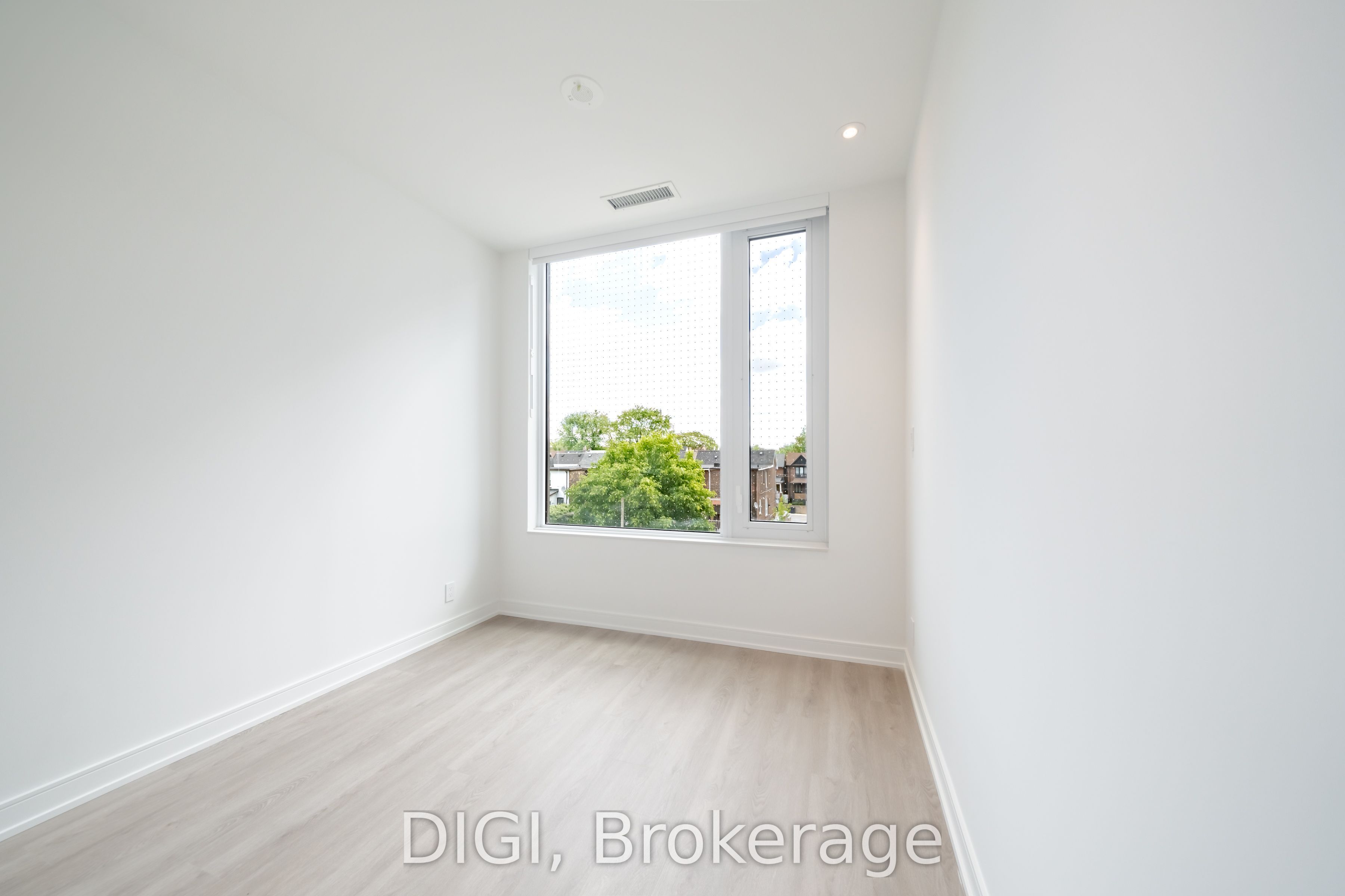 485 Perth Avenue W320 Property Photo 13