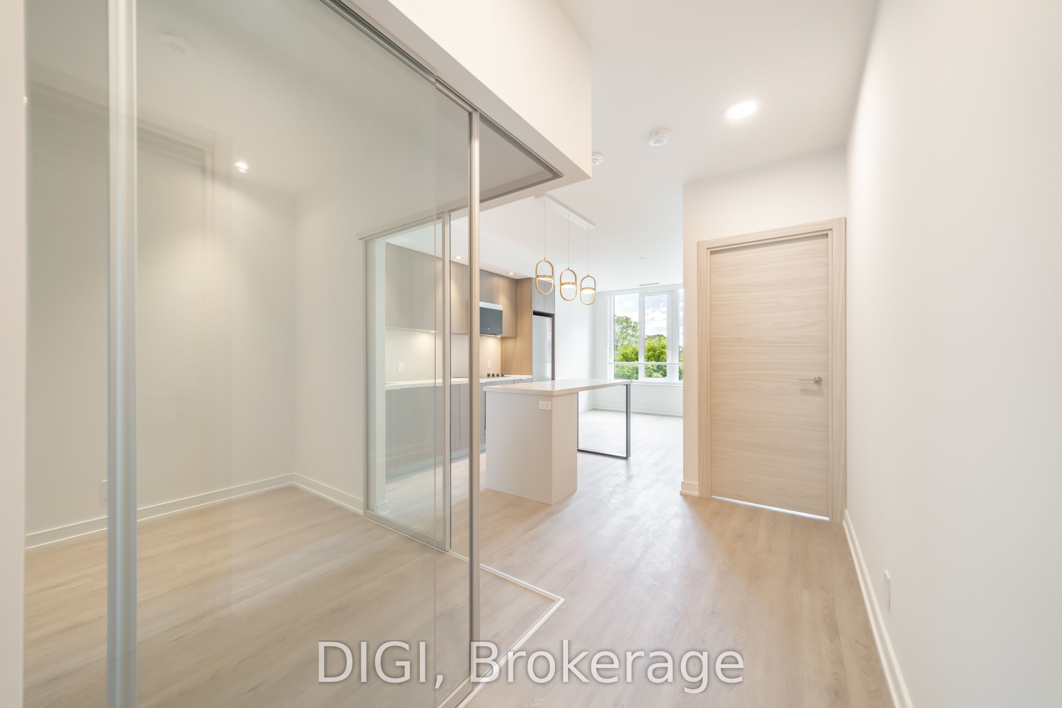 485 Perth Avenue W320 Property Photo 17