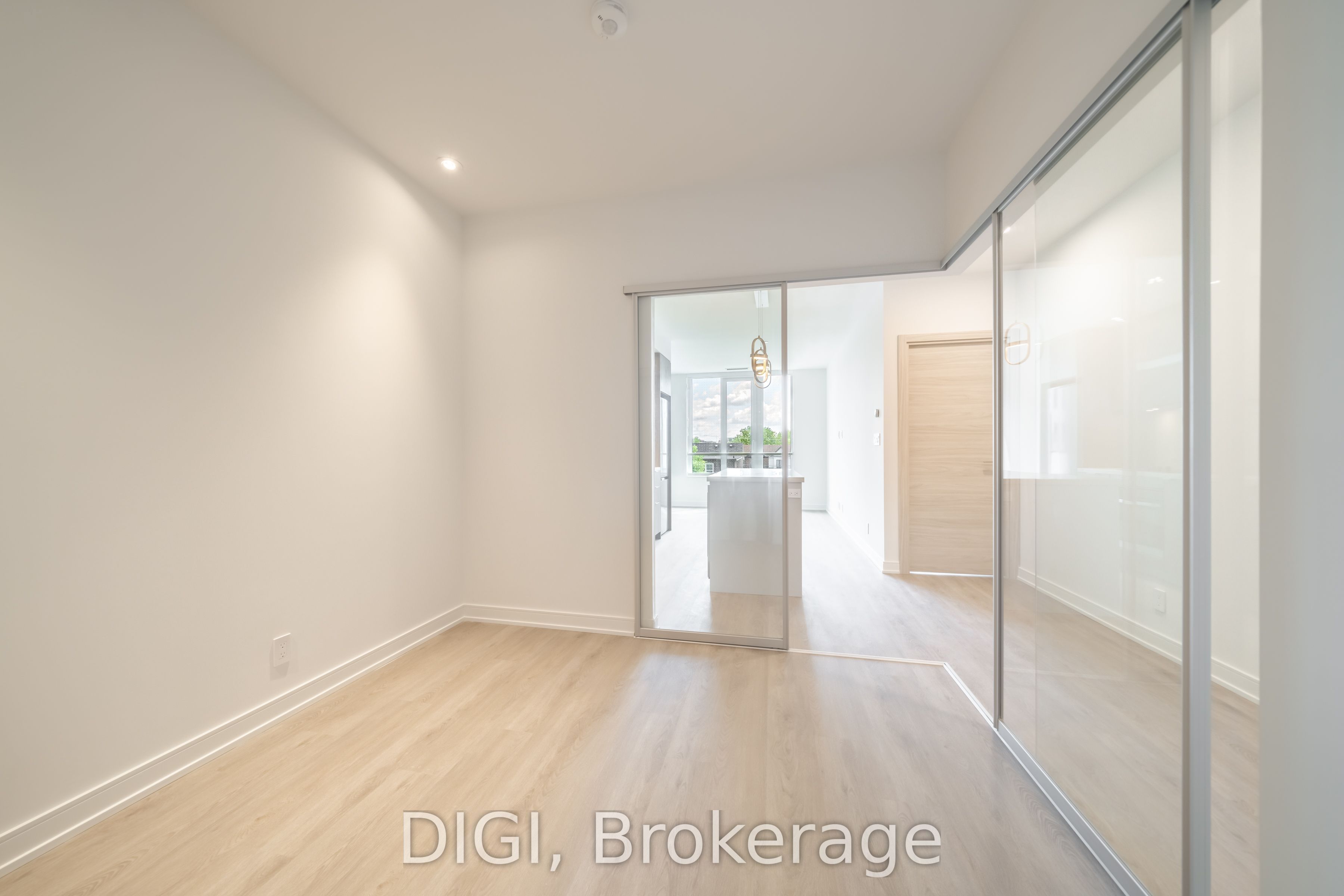 485 Perth Avenue W320 Property Photo 18