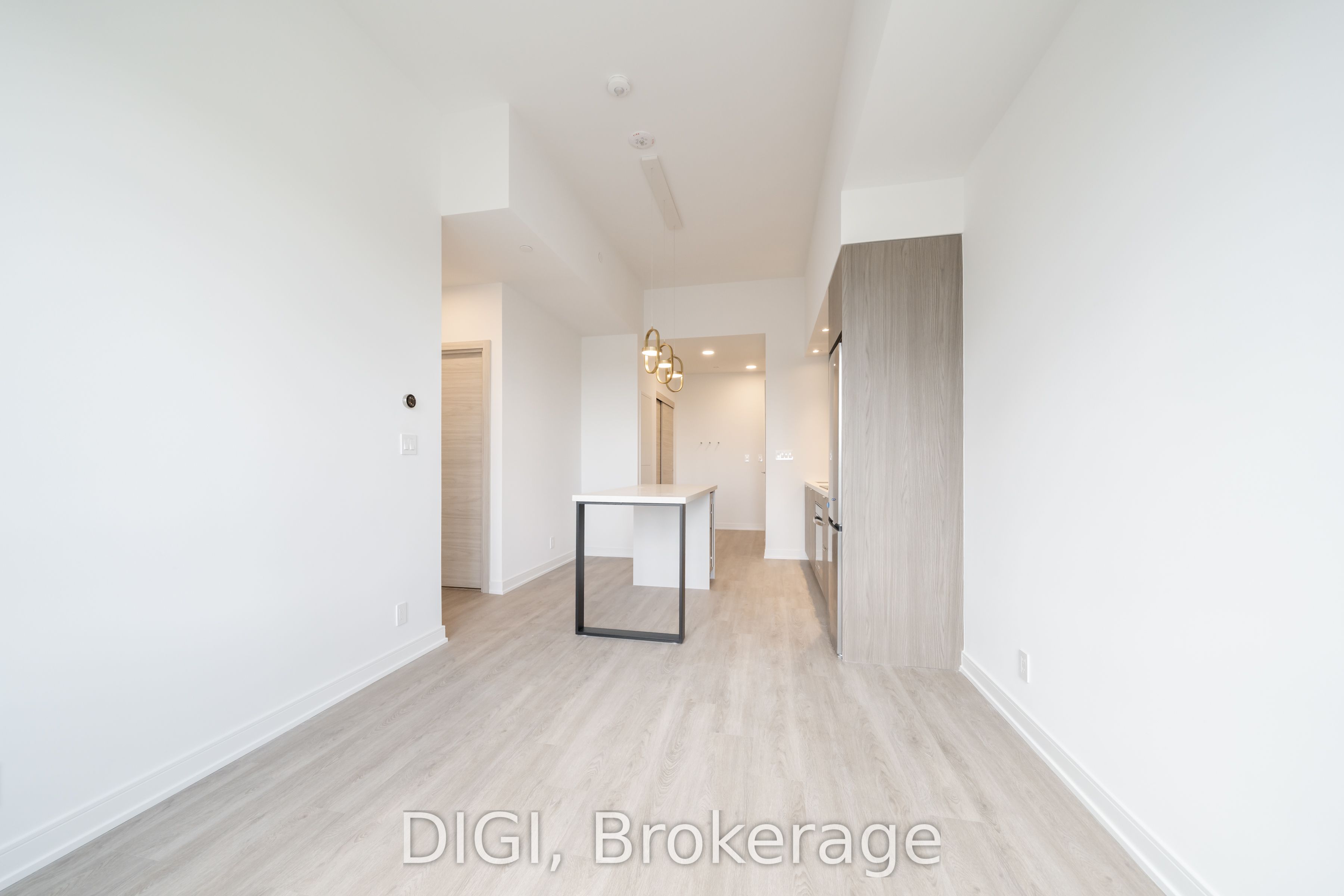 485 Perth Avenue E438 Property Photo 4