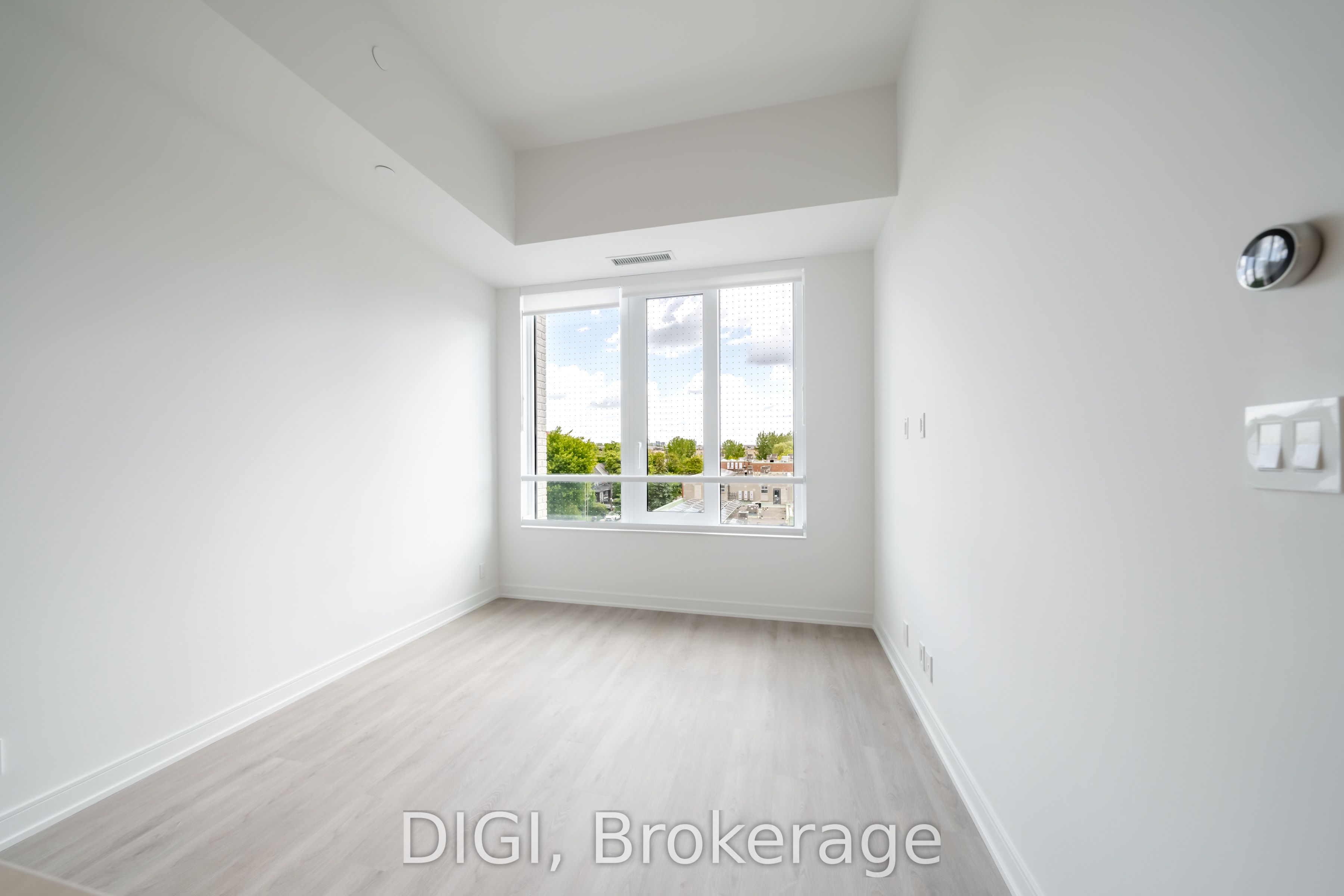 485 Perth Avenue E438 Property Photo 14