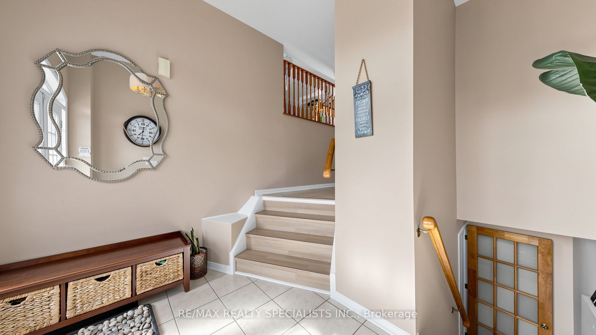 193 Queen Mary Drive Property Photo 6
