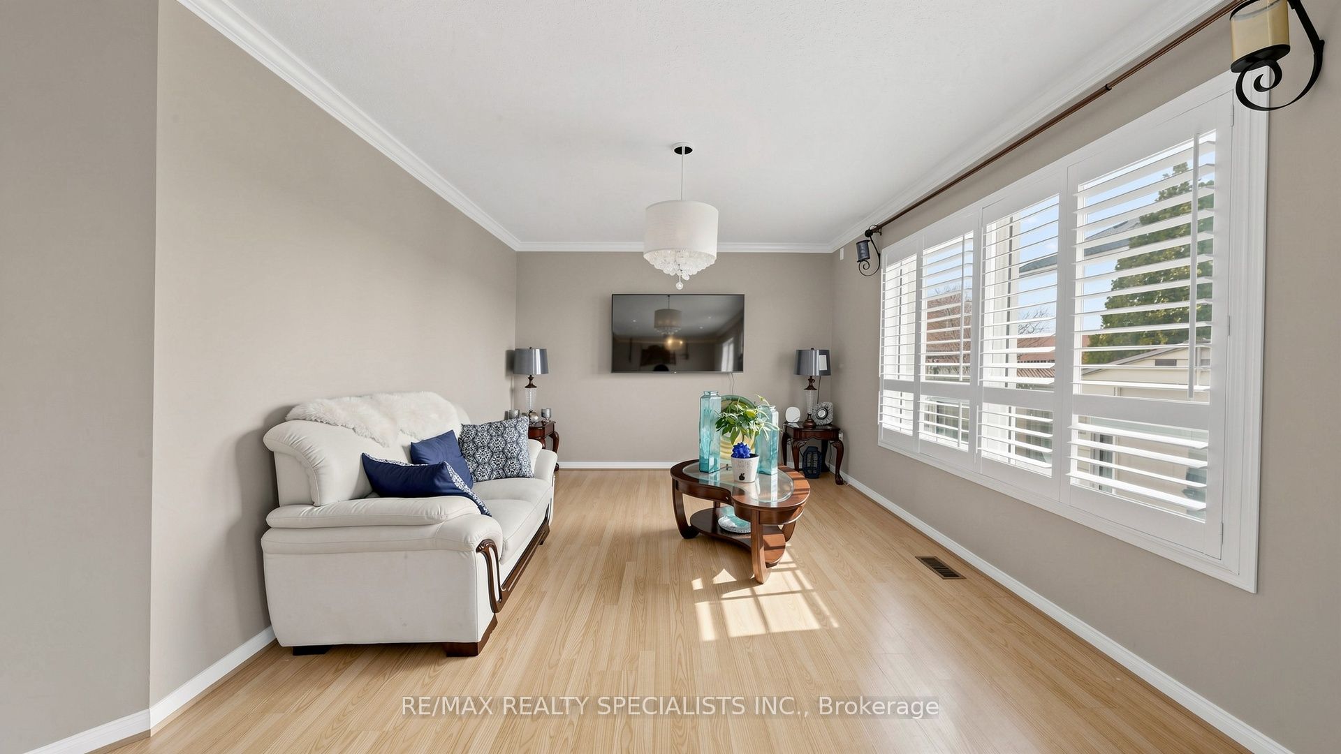 193 Queen Mary Drive Property Photo 8