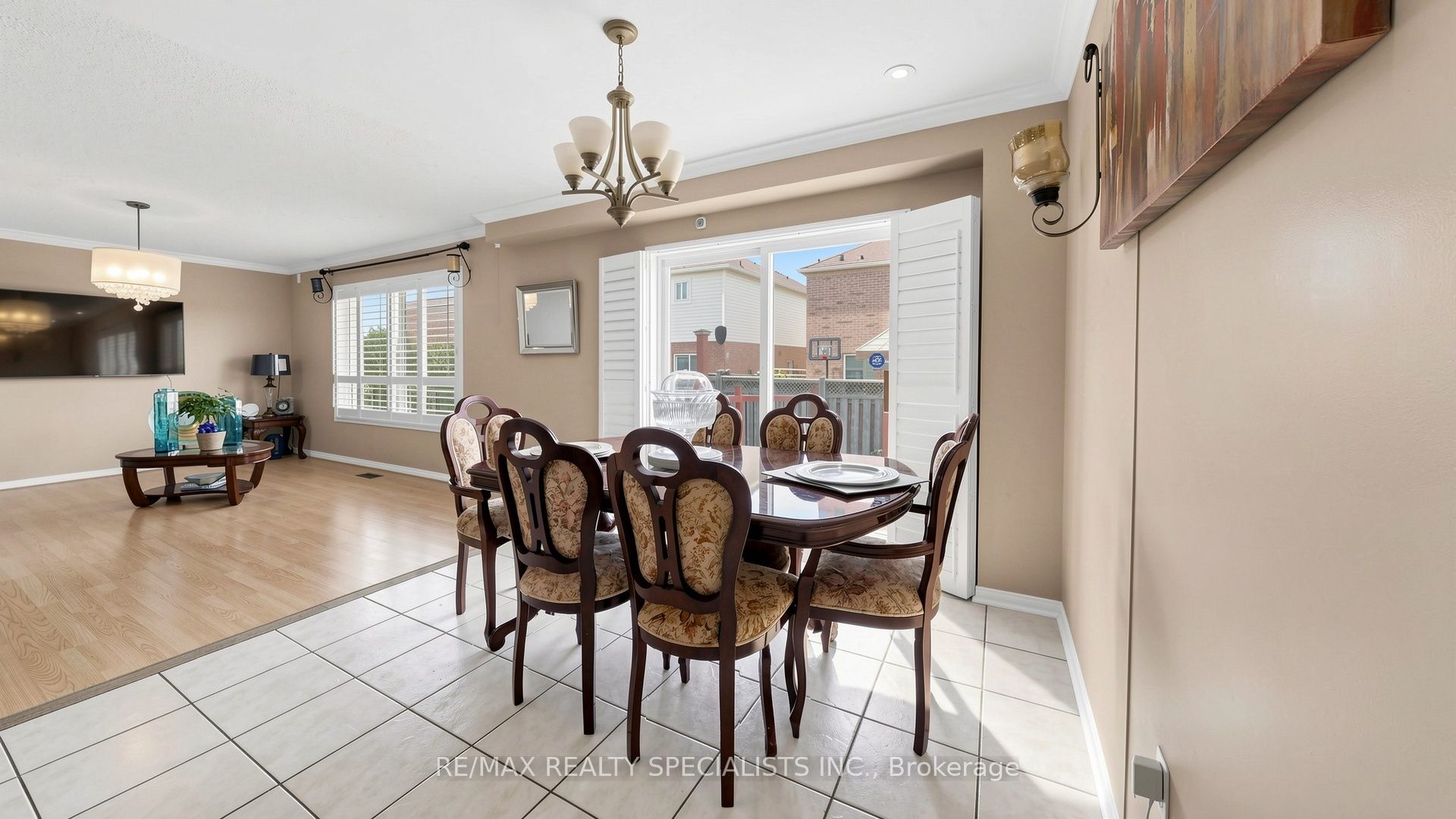 193 Queen Mary Drive Property Photo 11