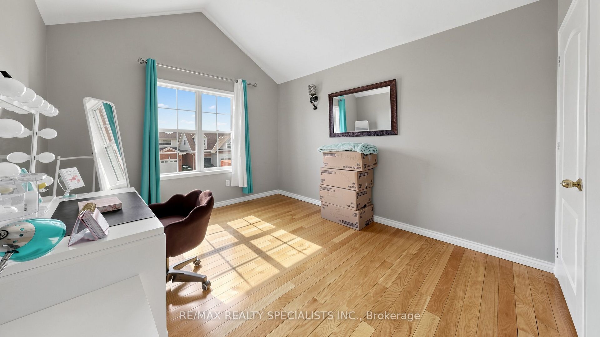 193 Queen Mary Drive Property Photo 35
