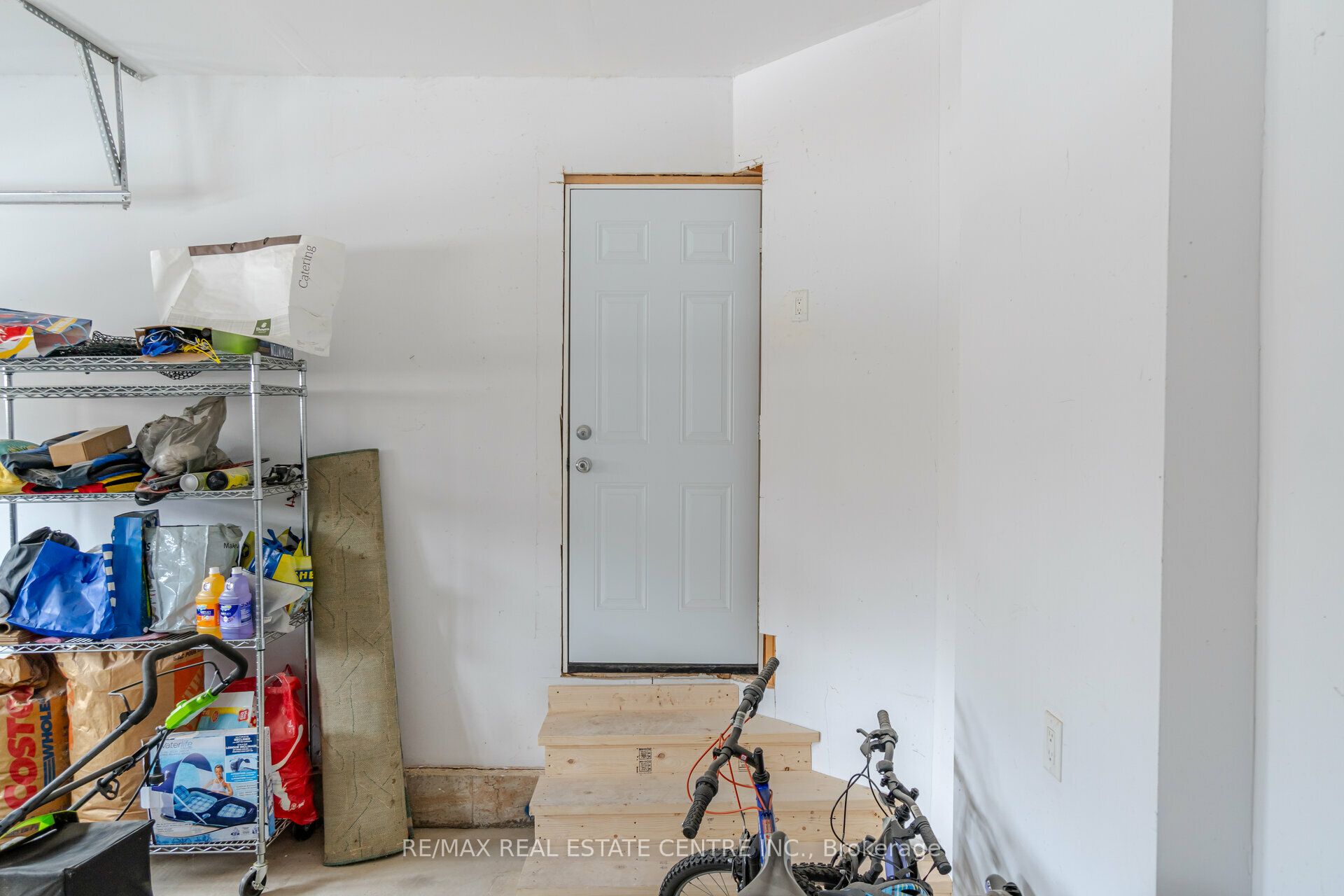 177 North Park Boulevard N Property Photo 6