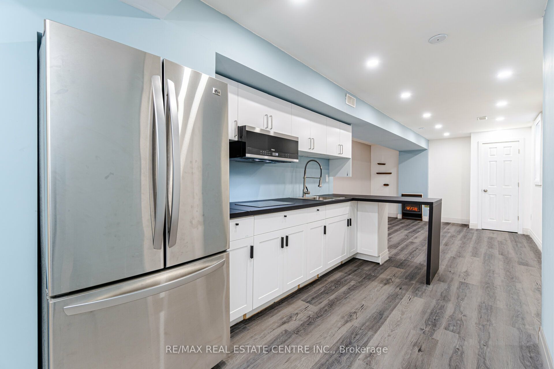 177 North Park Boulevard N Property Photo 13