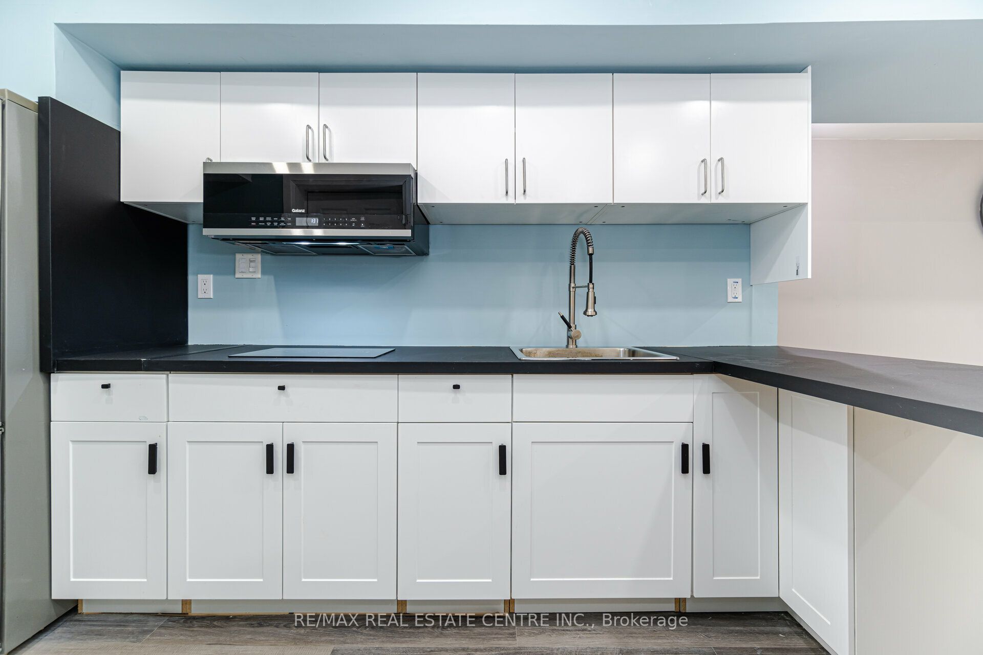 177 North Park Boulevard N Property Photo 15