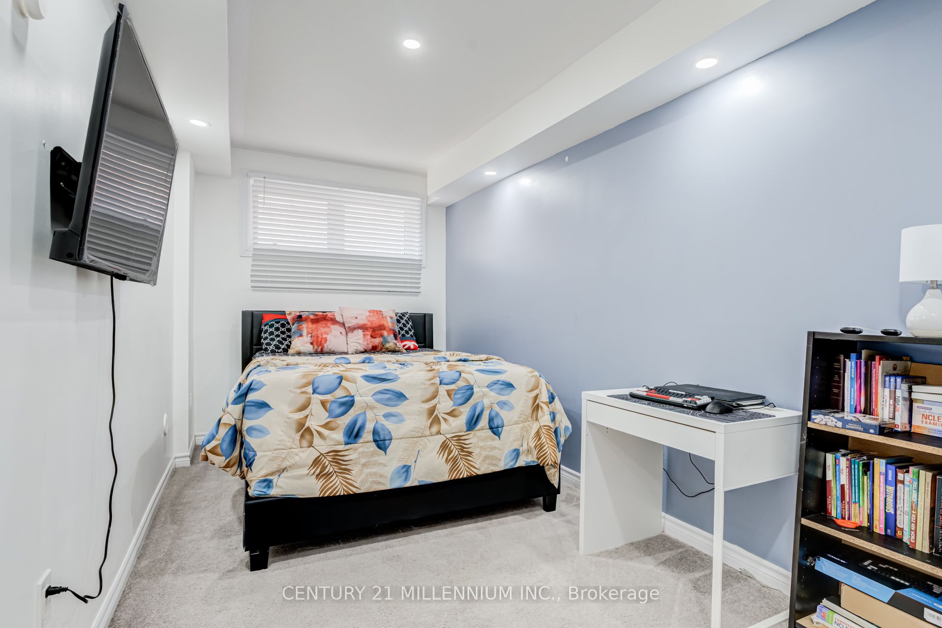 200 Veterans Drive 30 Property Photo 32