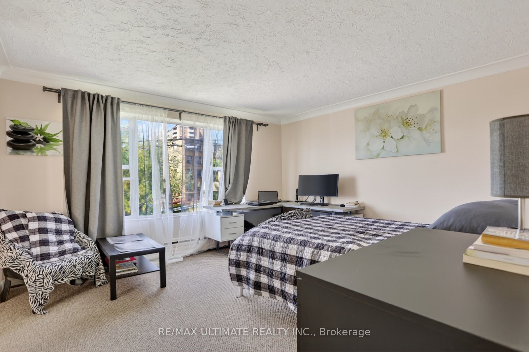 177 Varsity Road Property Photo 8