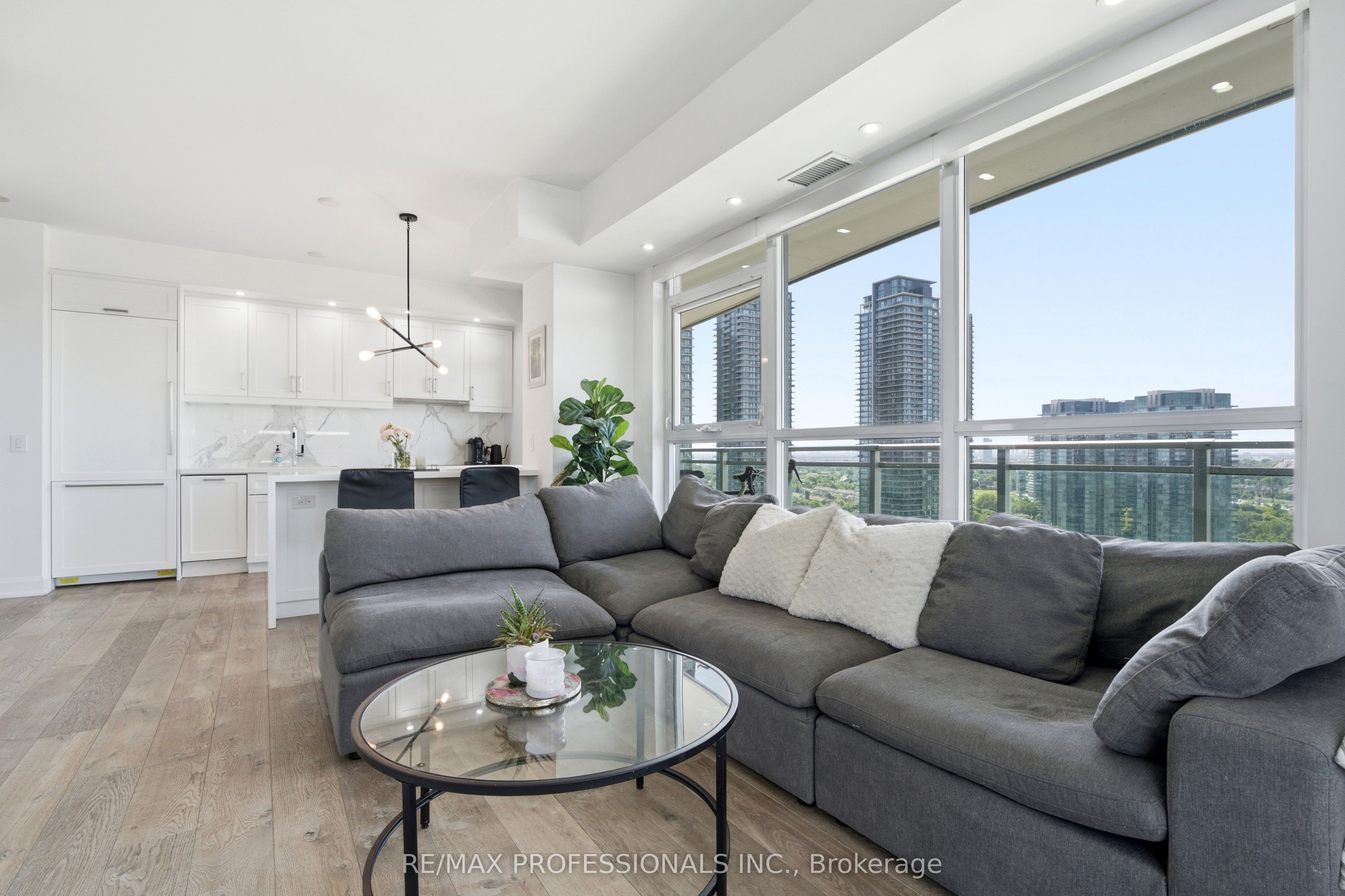 33 Shore Breeze Drive 1904 Property Photo 16