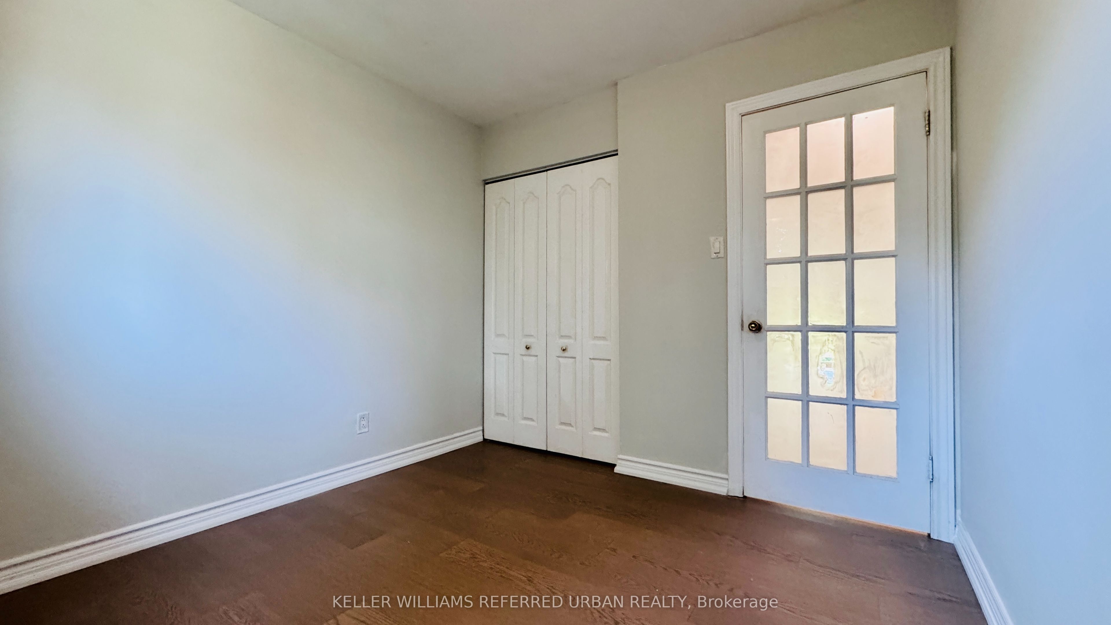 2255 Urwin Crescent Property Photo 16