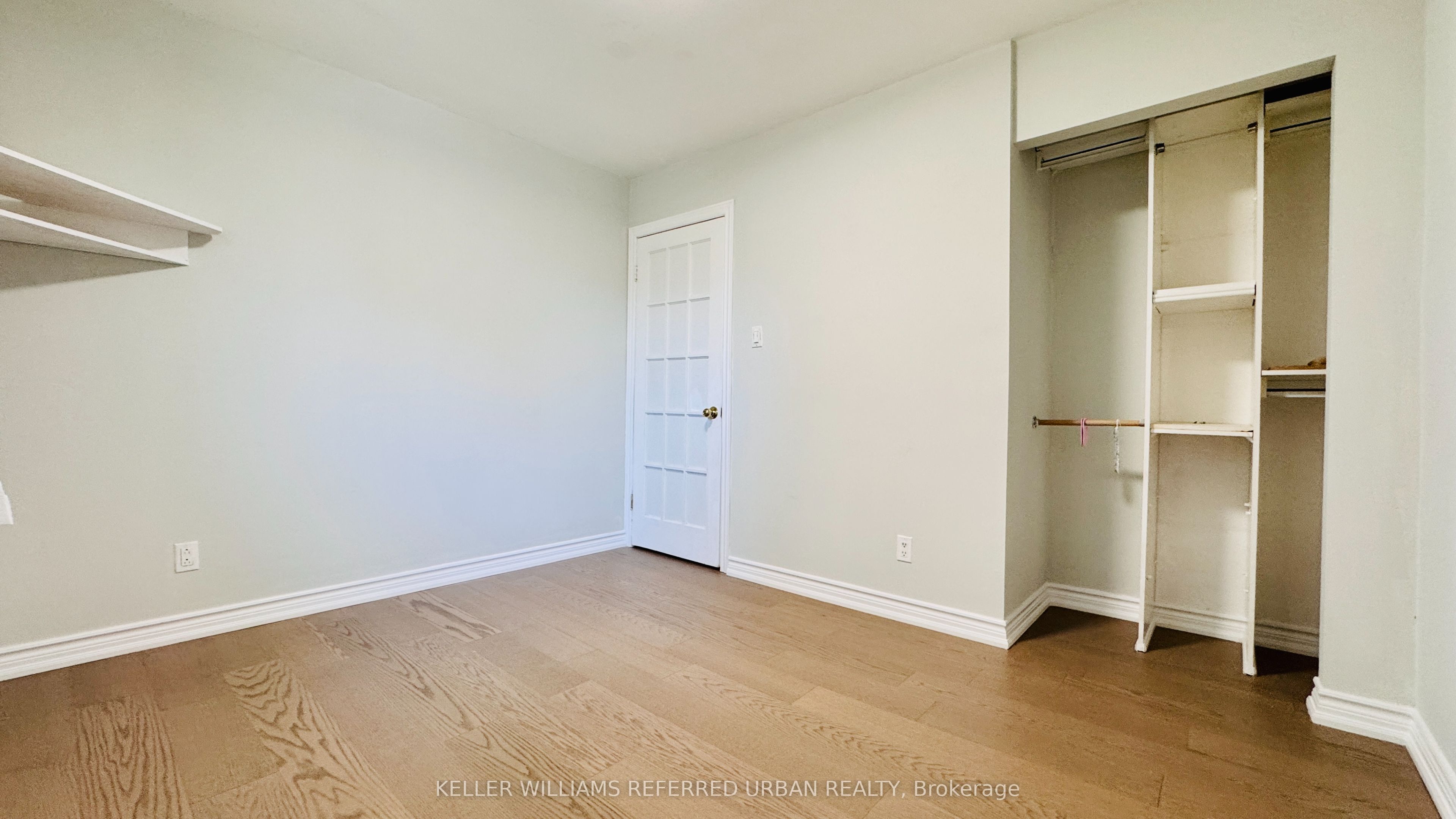 2255 Urwin Crescent Property Photo 18