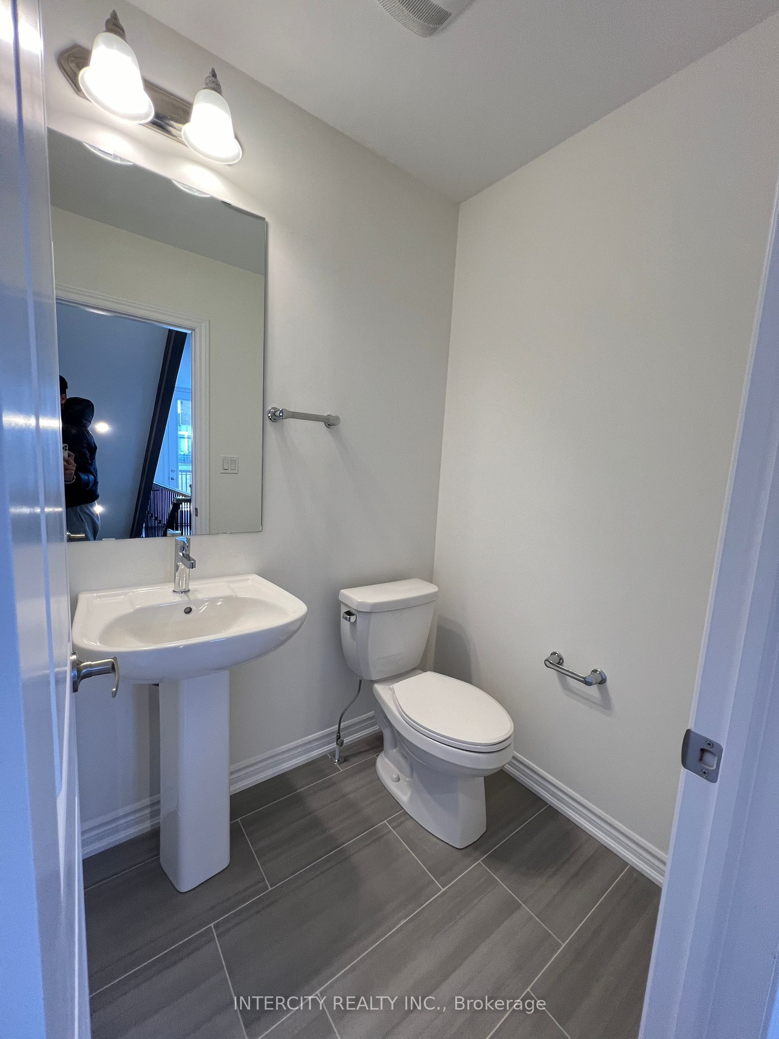 392 Tim Manley Avenue Property Photo 4