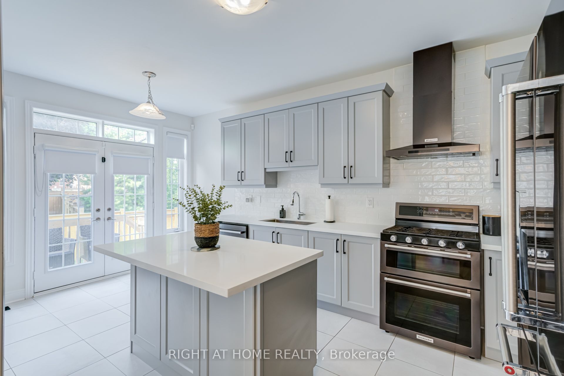 51 Rosewell Crescent Property Photo 9