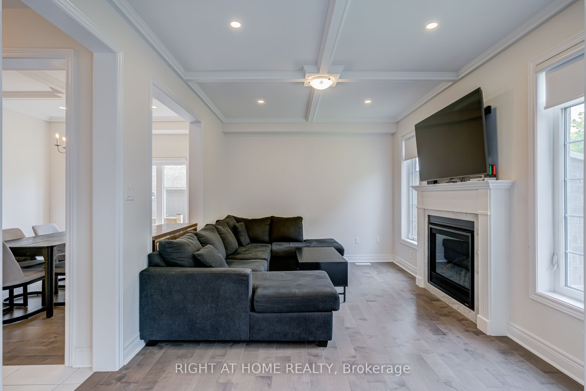 51 Rosewell Crescent Property Photo 15