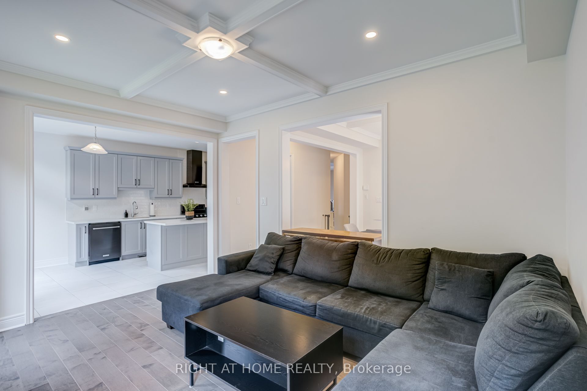 51 Rosewell Crescent Property Photo 18