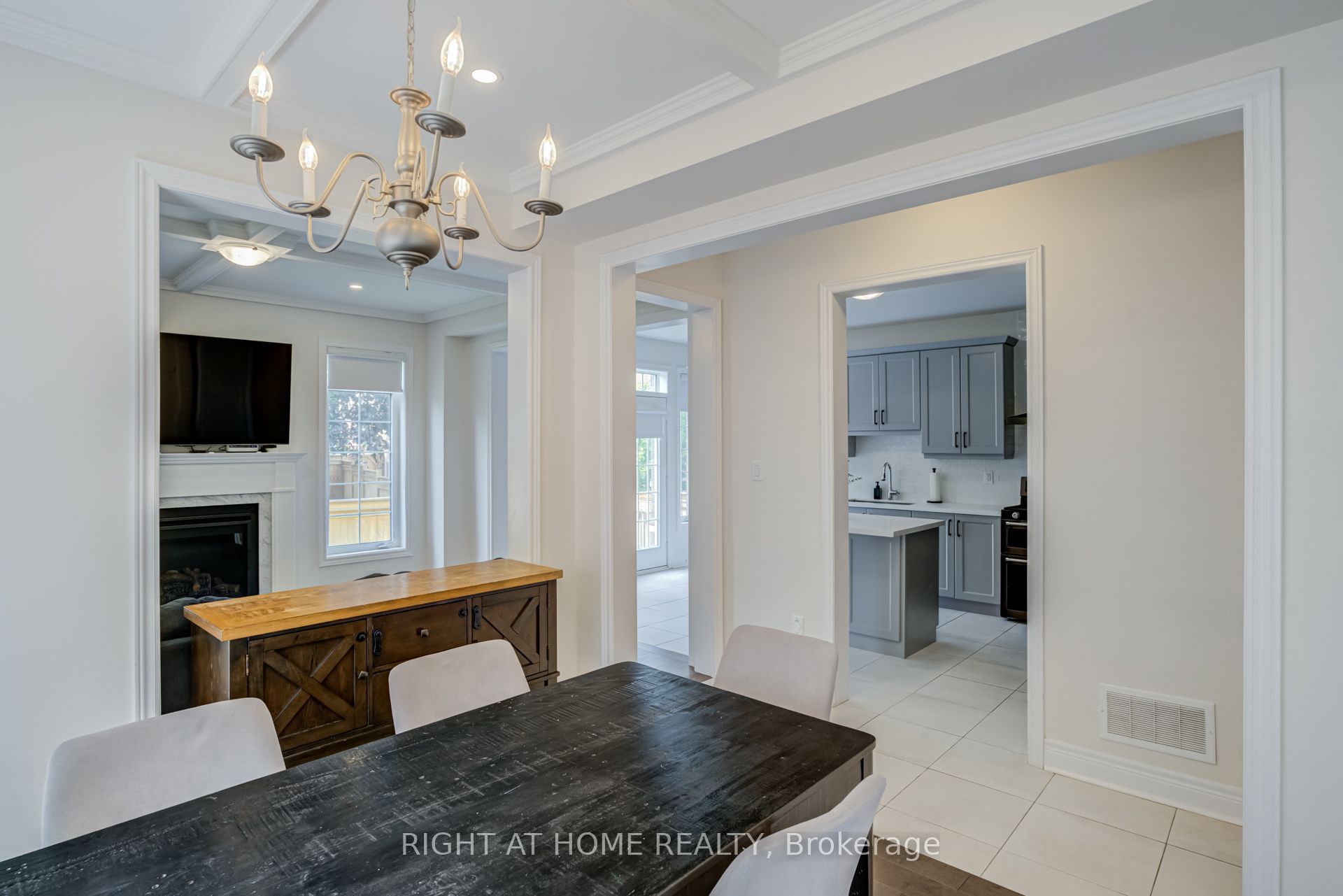 51 Rosewell Crescent Property Photo 21