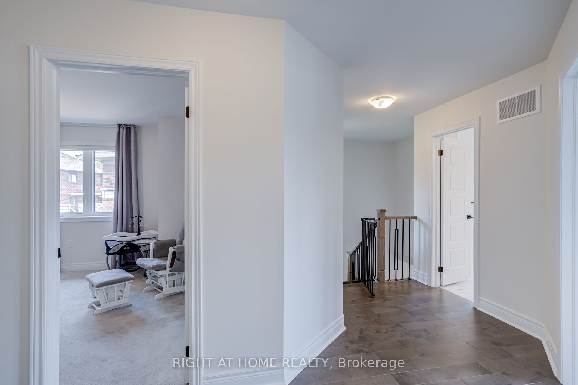 51 Rosewell Crescent Property Photo 25