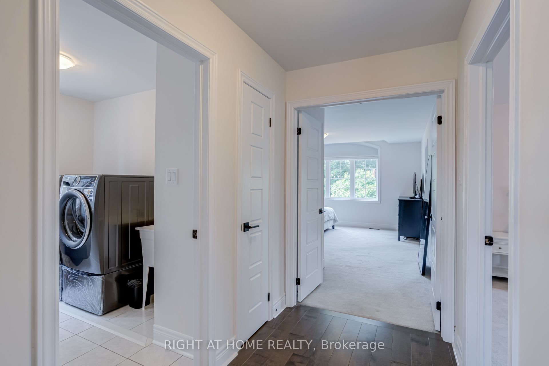 51 Rosewell Crescent Property Photo 27