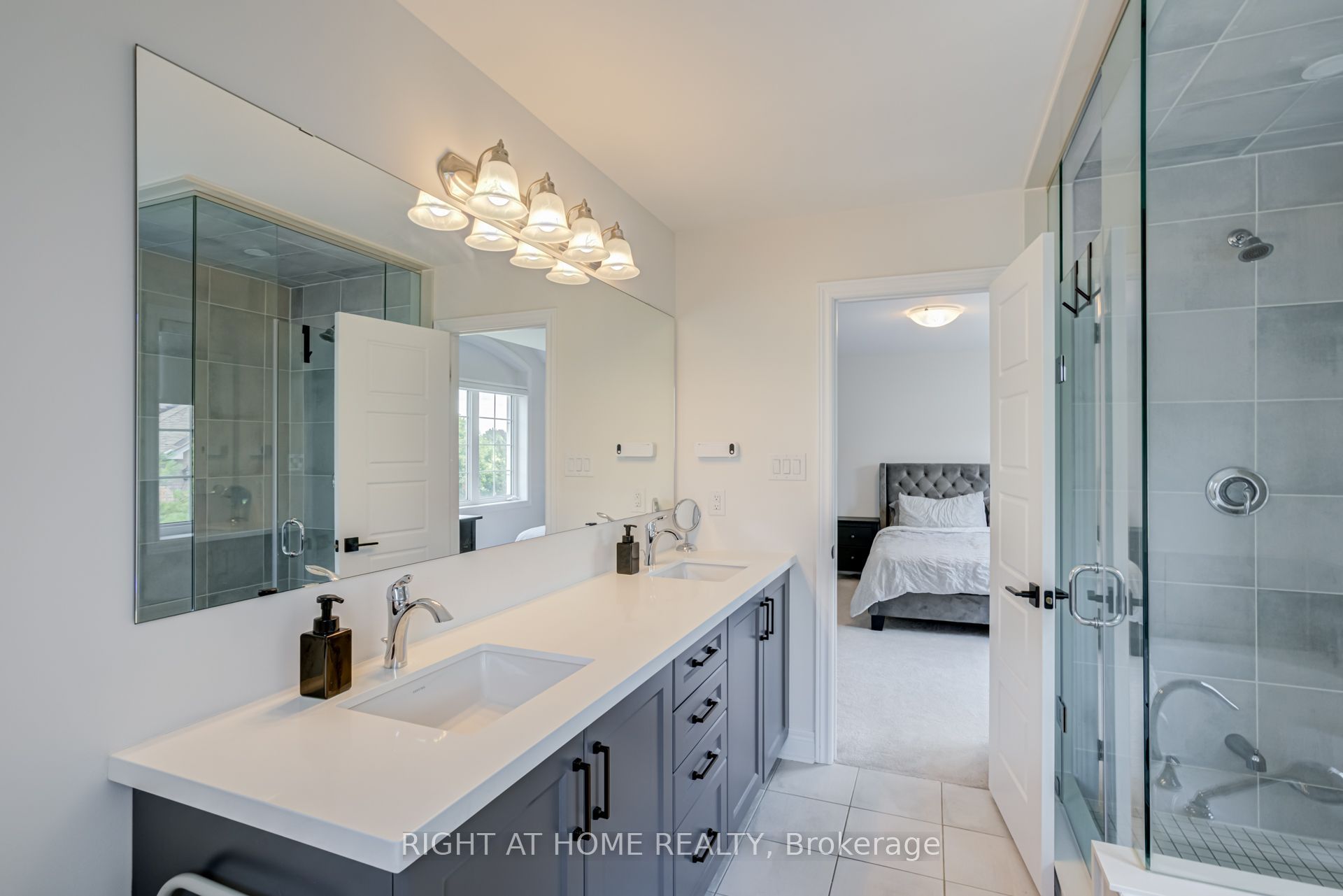 51 Rosewell Crescent Property Photo 35