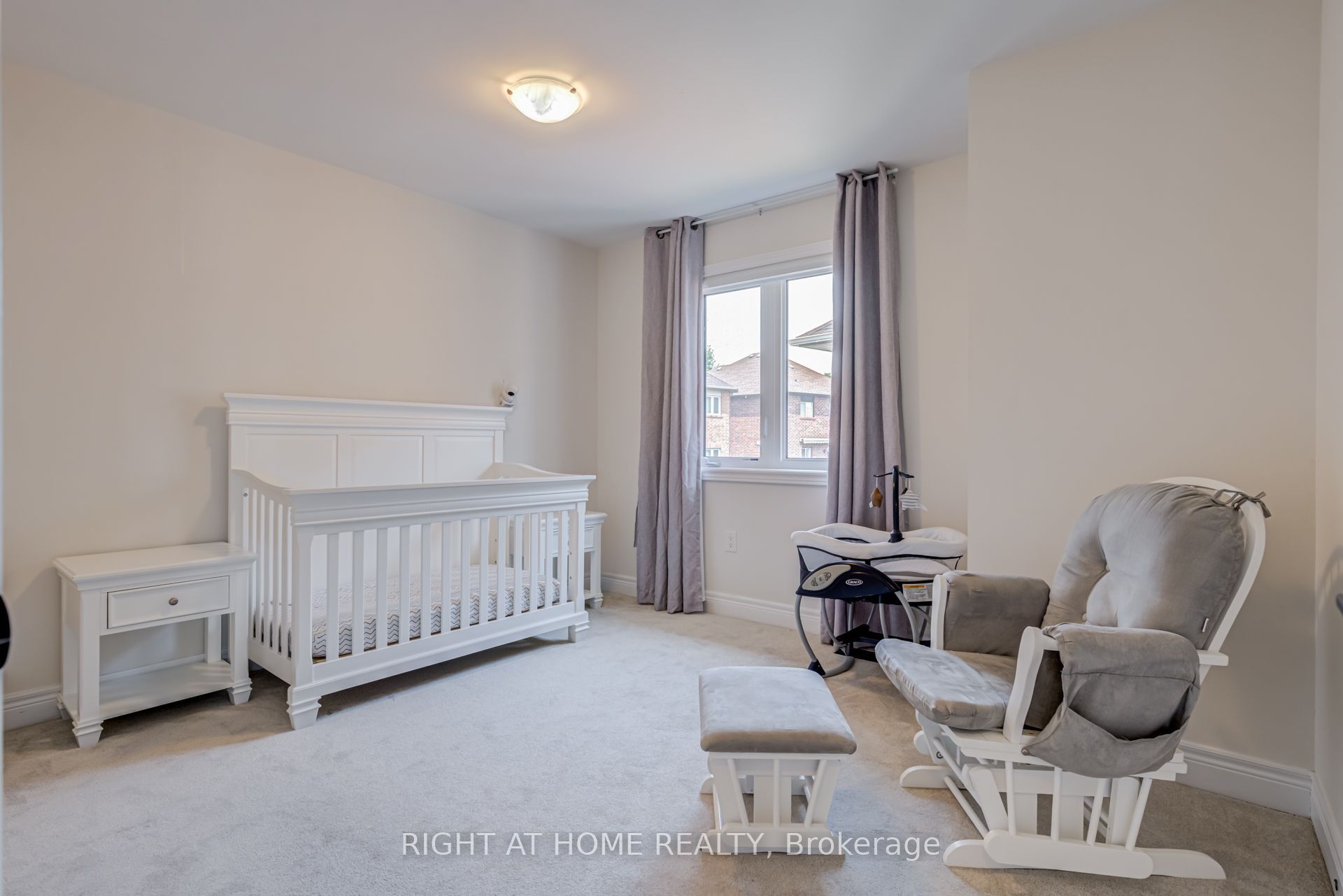 51 Rosewell Crescent Property Photo 39