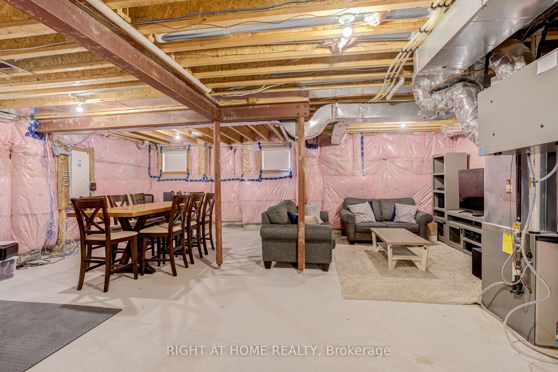 51 Rosewell Crescent Property Photo 45