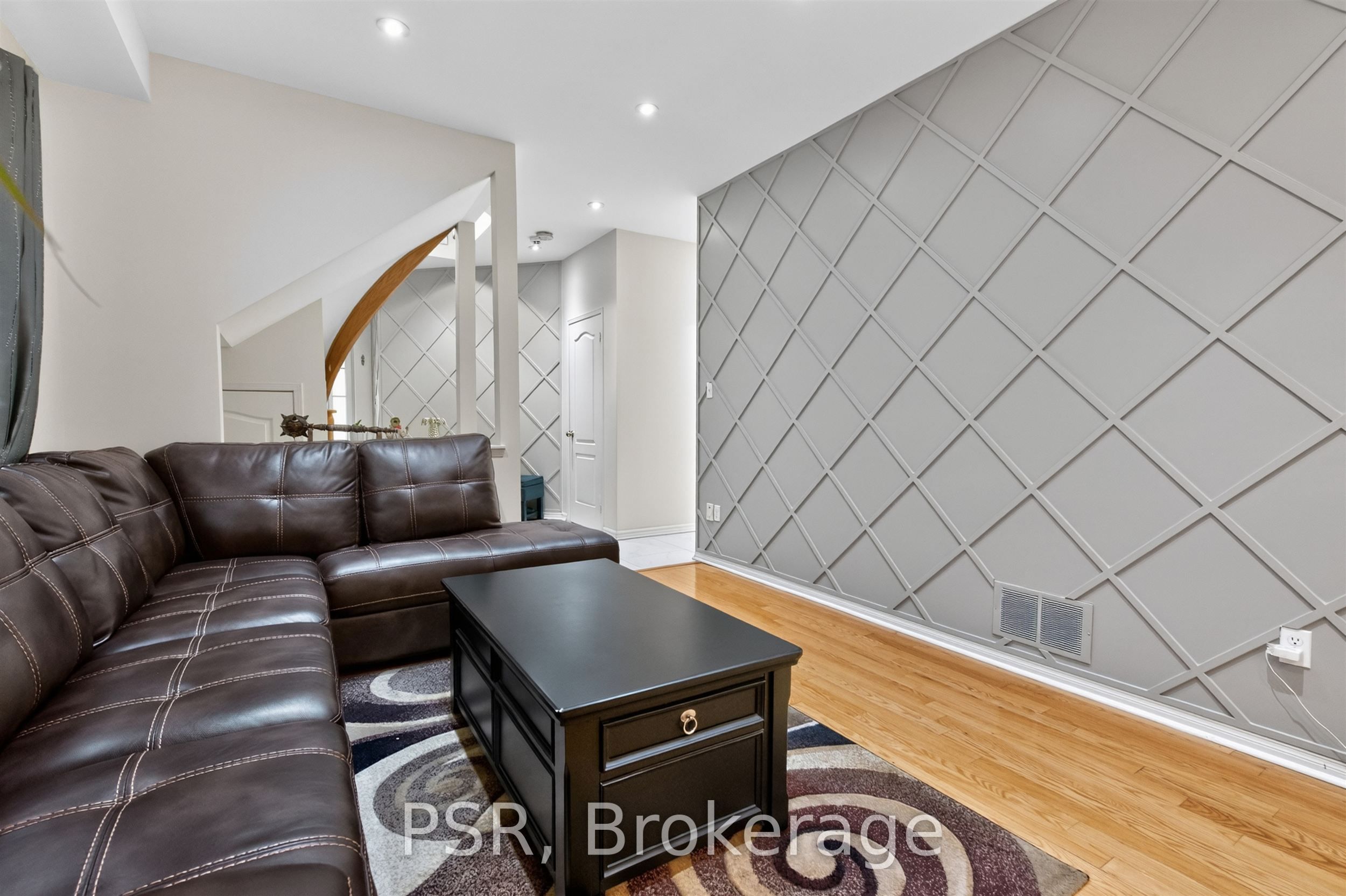5183 Oscar Peterson Boulevard Property Photo 8