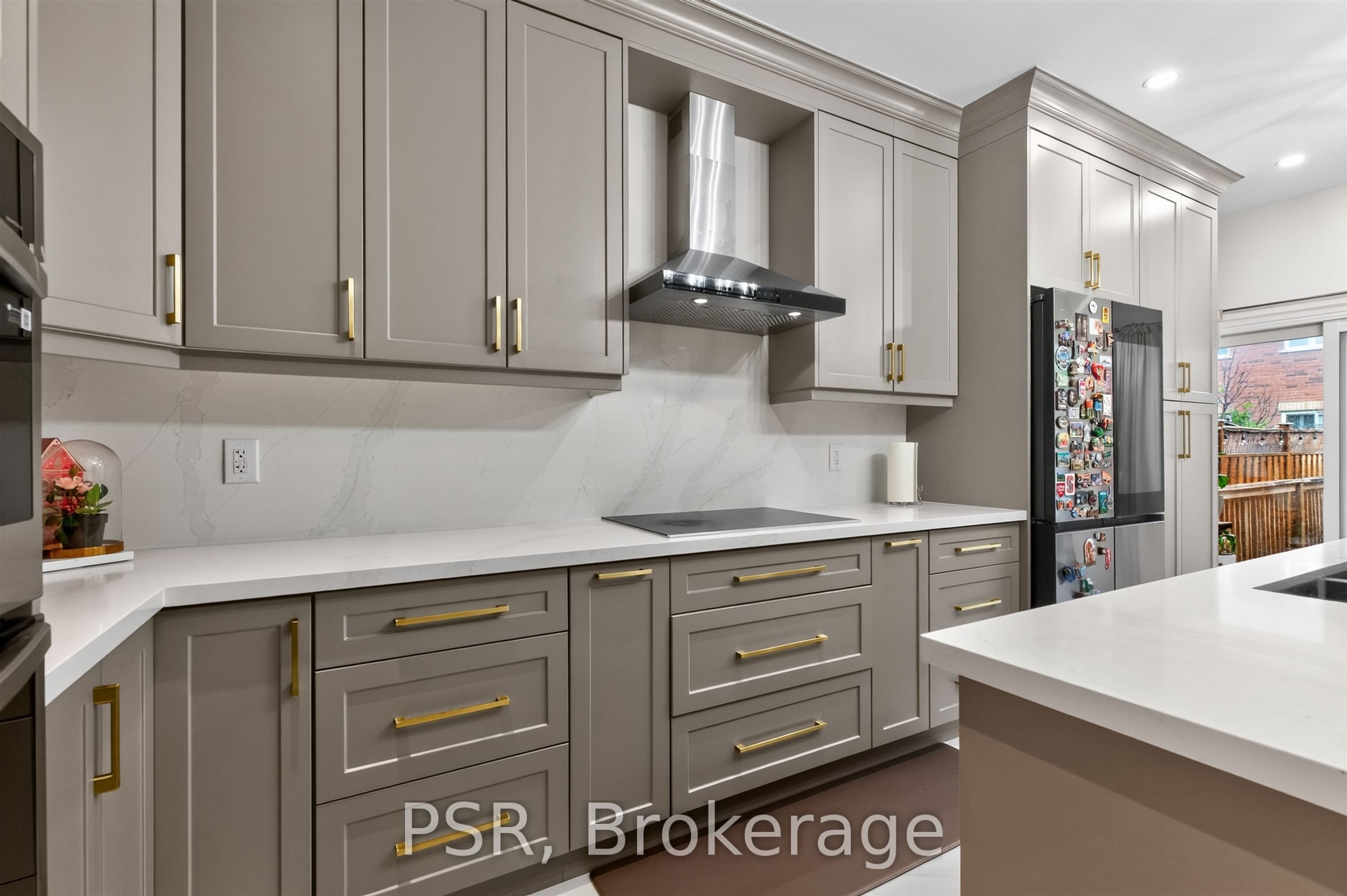 5183 Oscar Peterson Boulevard Property Photo 15
