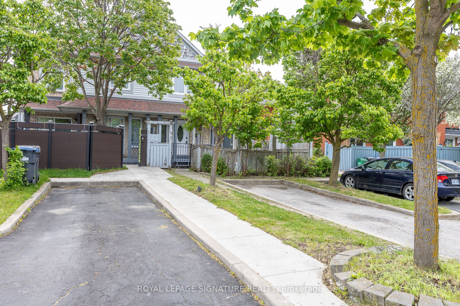 60 Blue Spruce Street Property Photo 3