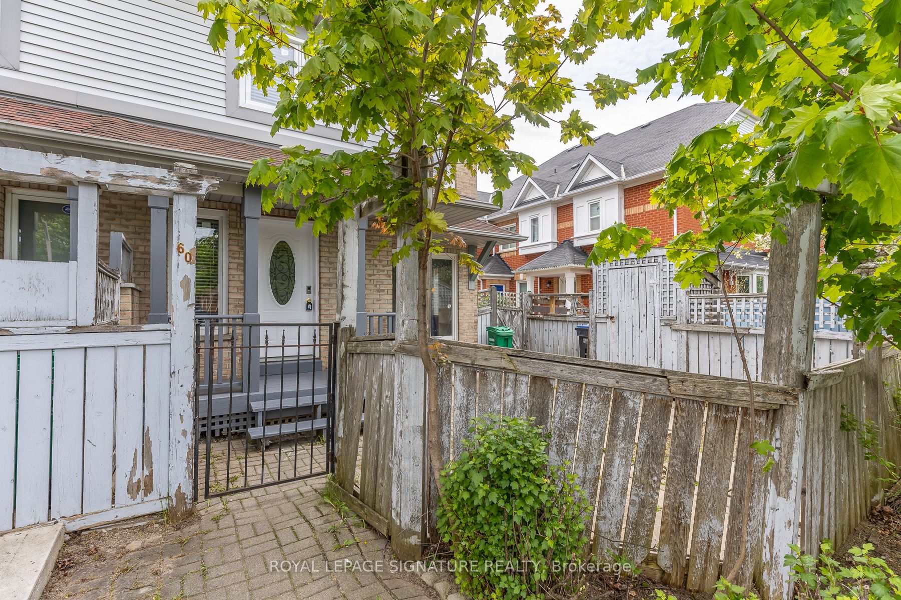 60 Blue Spruce Street Property Photo 5