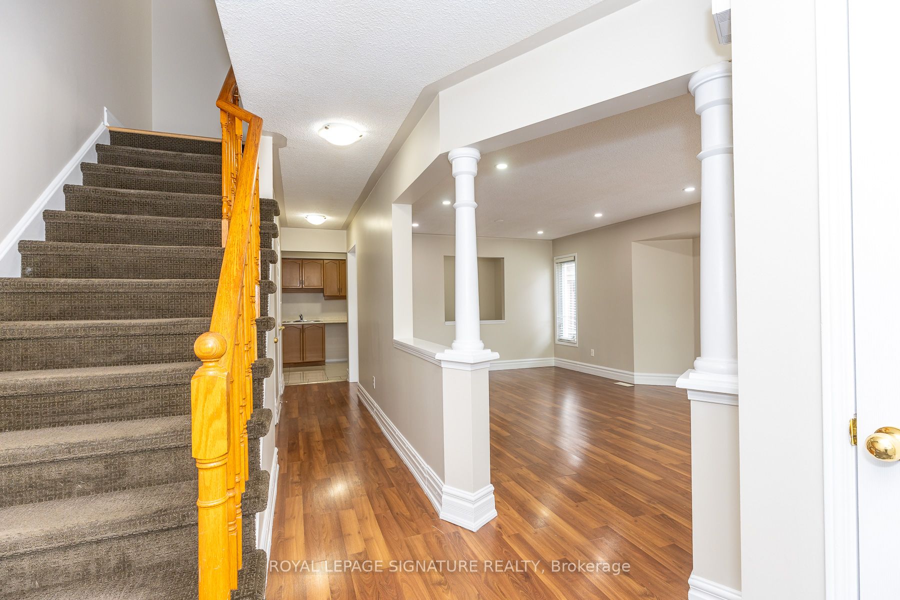60 Blue Spruce Street Property Photo 11
