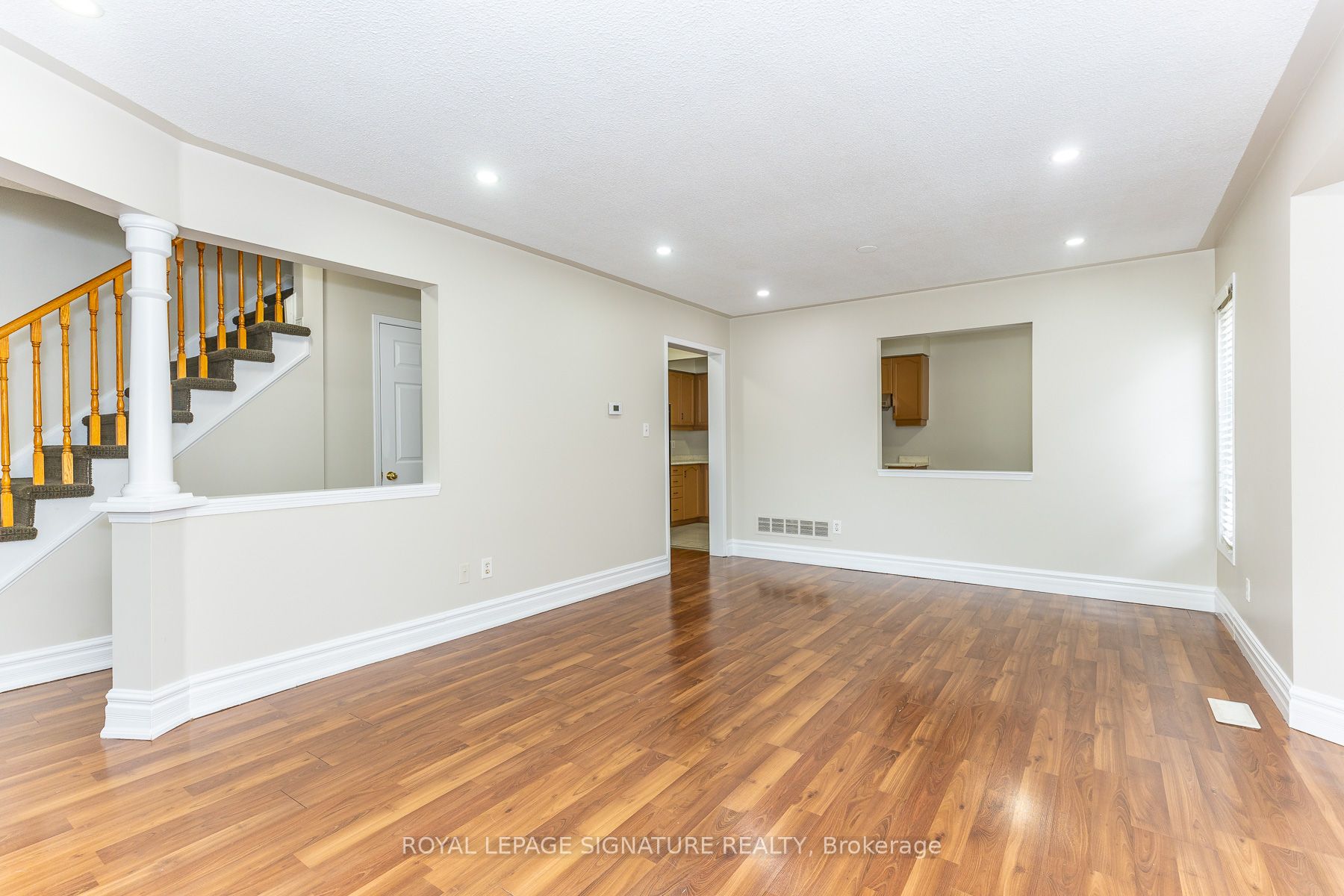 60 Blue Spruce Street Property Photo 13