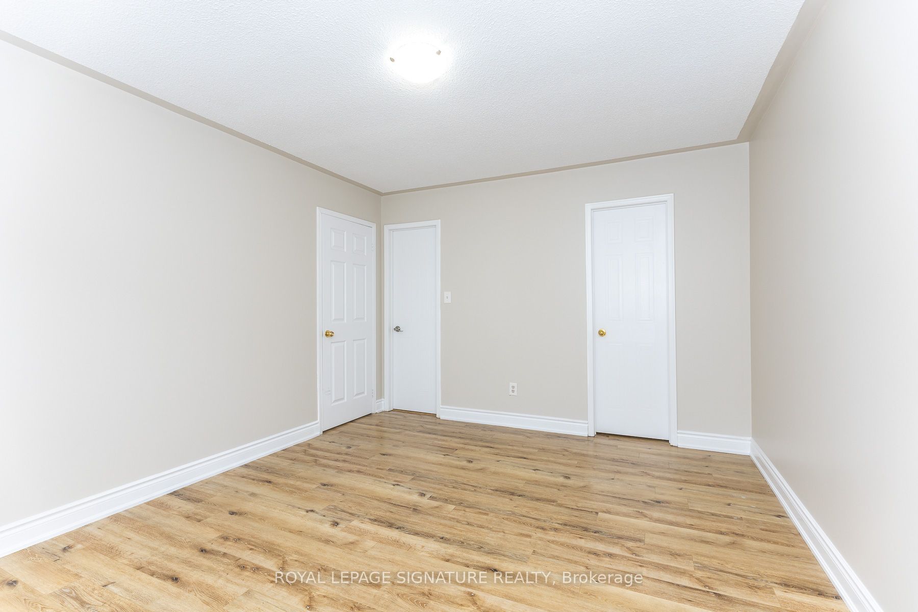 60 Blue Spruce Street Property Photo 31