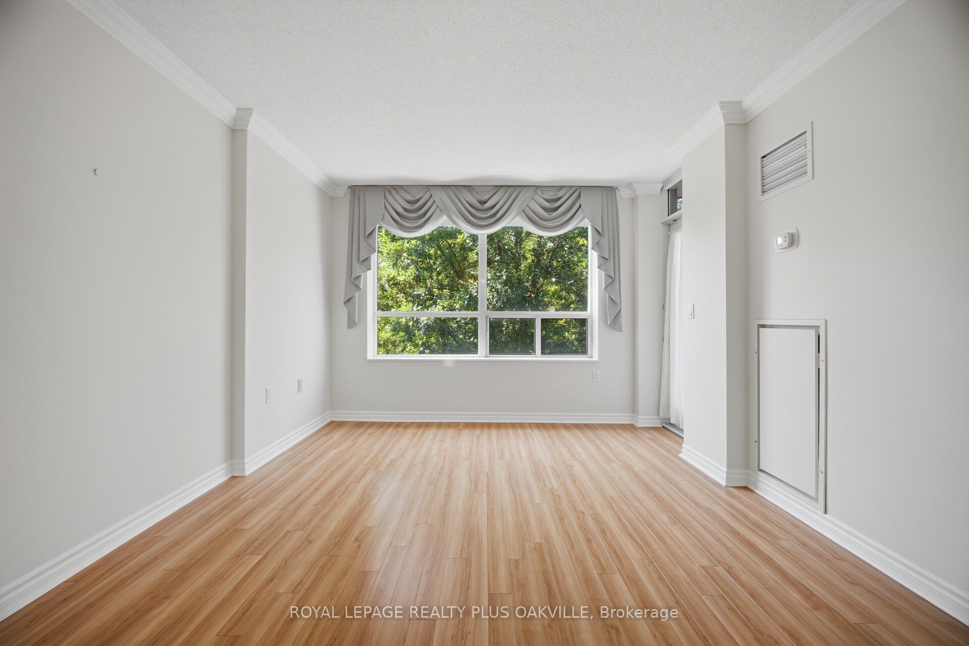 100 Burloak Drive 1406 Property Photo 25