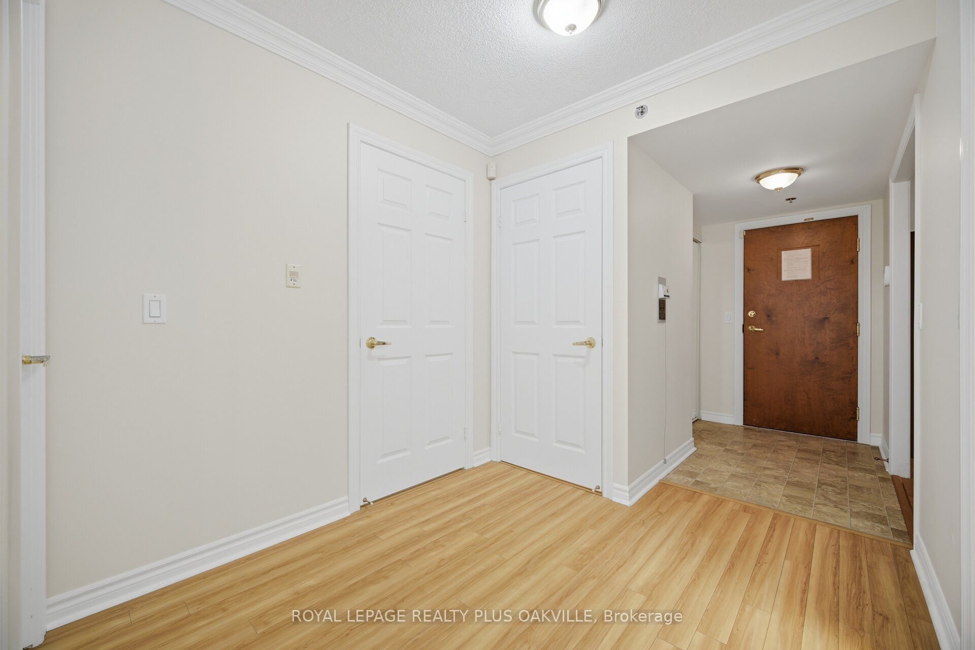 100 Burloak Drive 1406 Property Photo 29
