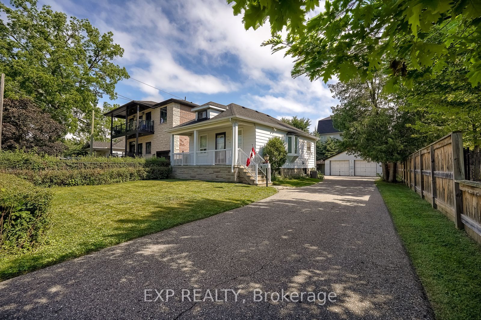 1141 Haig Boulevard Property Photo 1